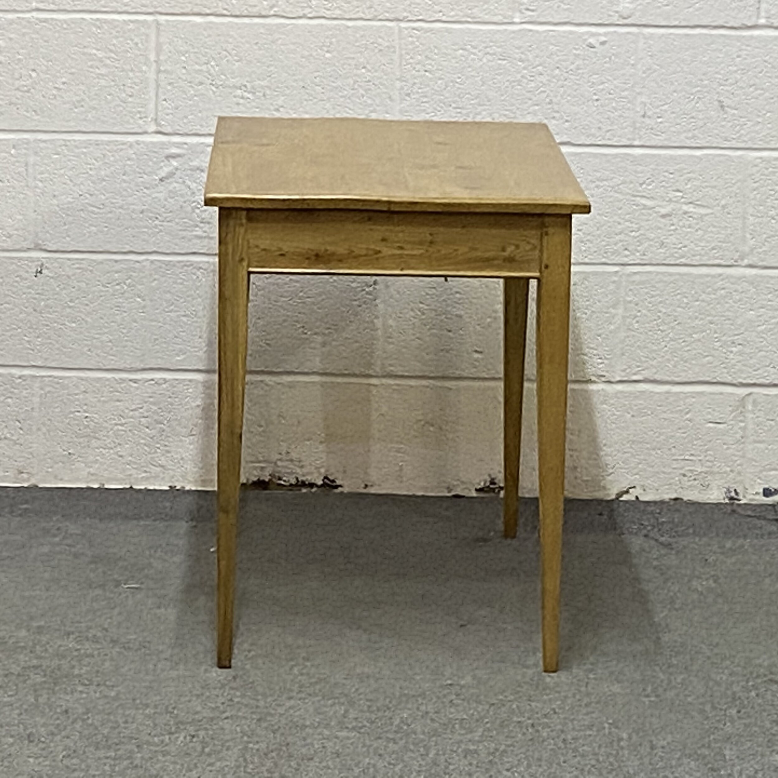 Pine writing table with tapered legs