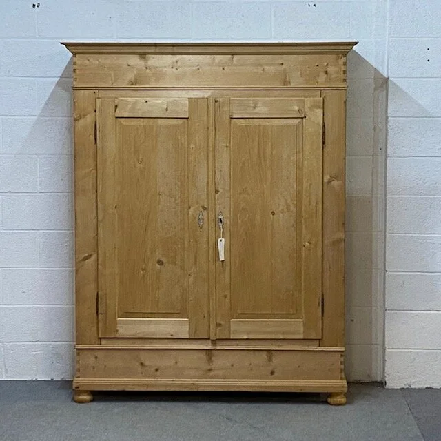 Large Antique Pine Wardrobe C1900 Dismantles K6802e Pinefinders Old Pine Furniture Warehouse Antique Pine Large Antique Pine Wardrobe C1900 Dismantles K6802e Pinefinders Old Pine Furniture Warehouse Antique Pine
