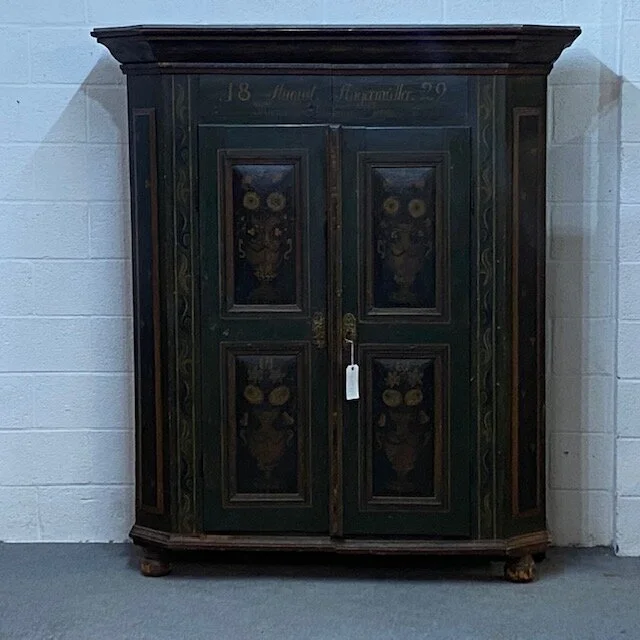 Antique Pine Painted Wardrobe Dismantles K6208i Pinefinders Old Pine Furniture Warehouse Antique Pine Antique Pine Painted Wardrobe Dismantles K6208i Pinefinders Old Pine Furniture Warehouse Antique Pine