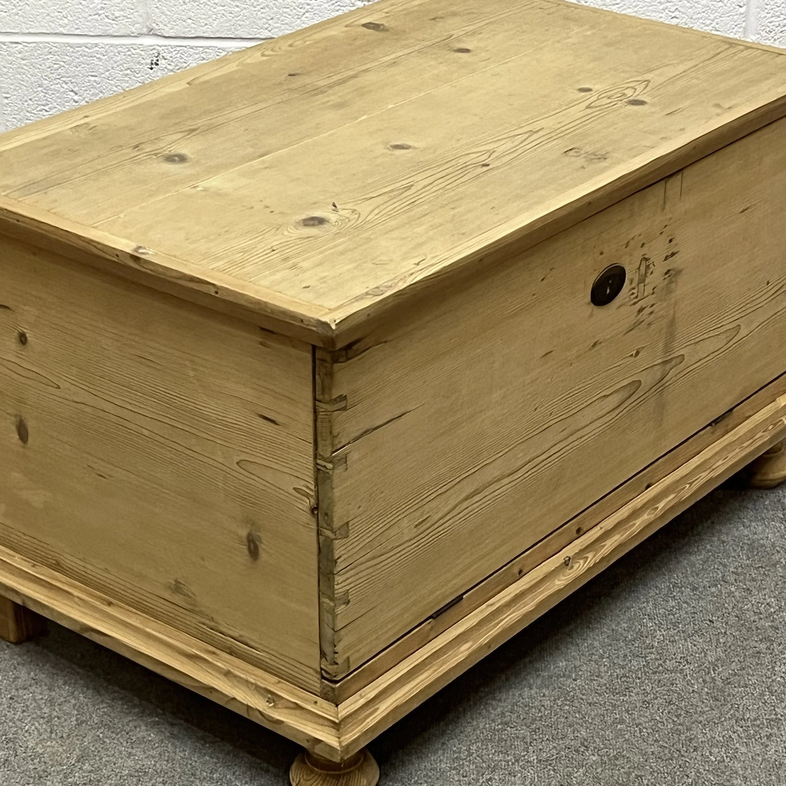 Old Pine Box TV Cupboard (V2104B) — Specialists In Beautifully