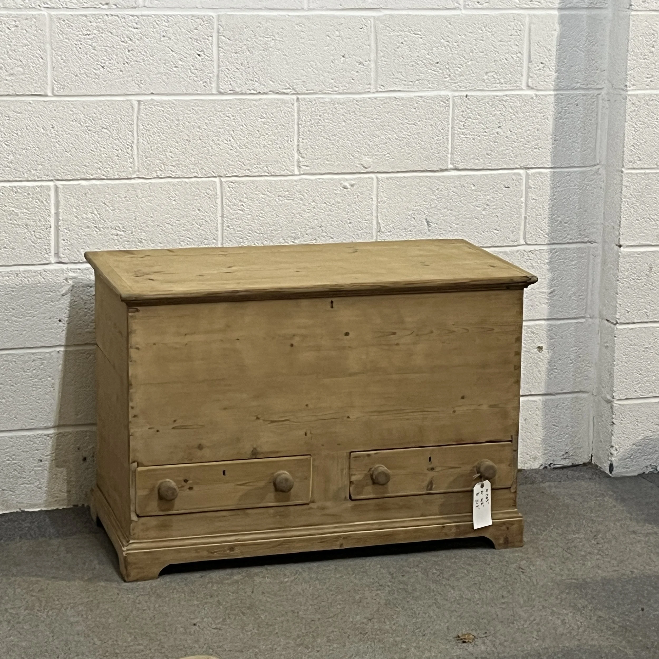 Large Old Pine Mule Chest With 2 Drawers