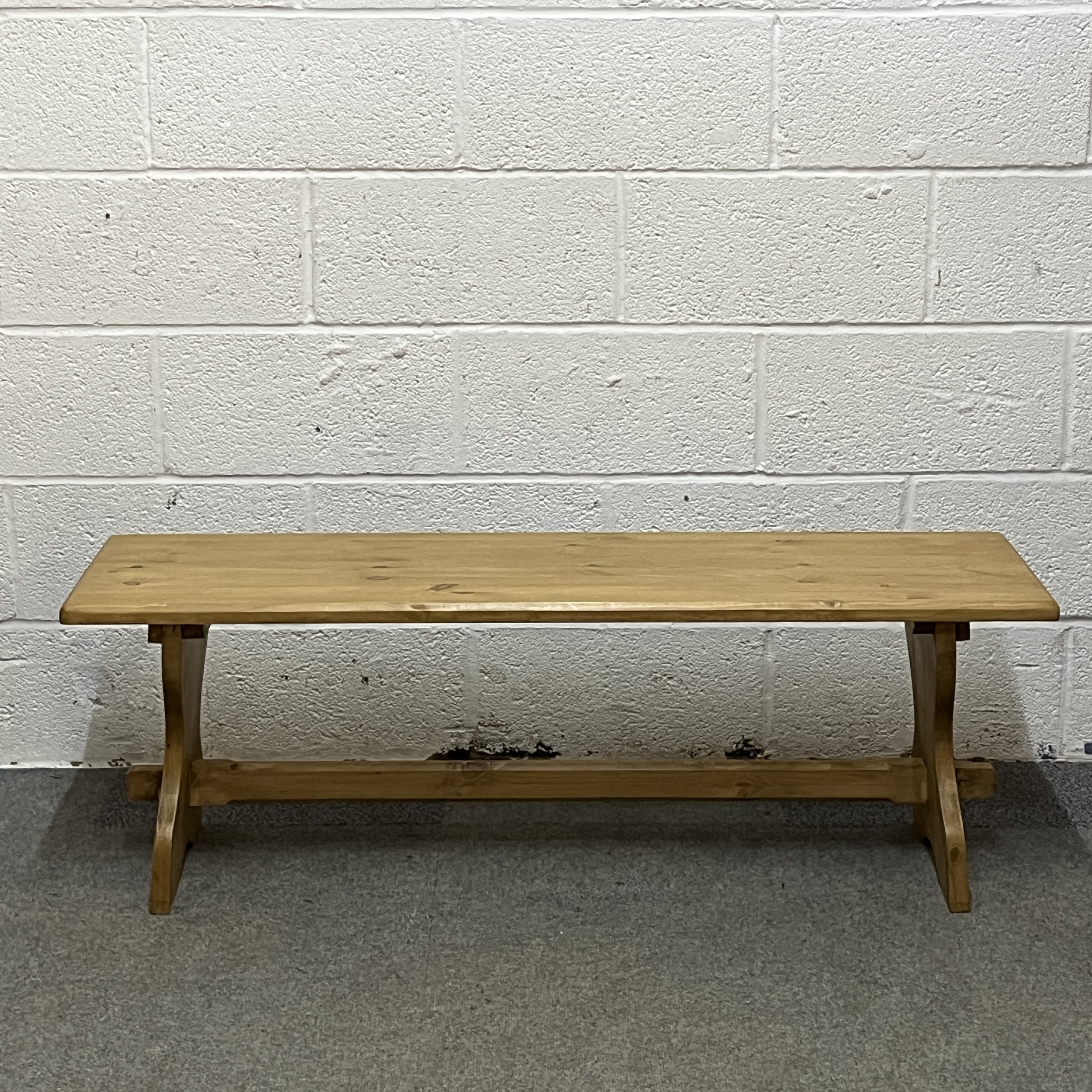 Made to measure pine bench