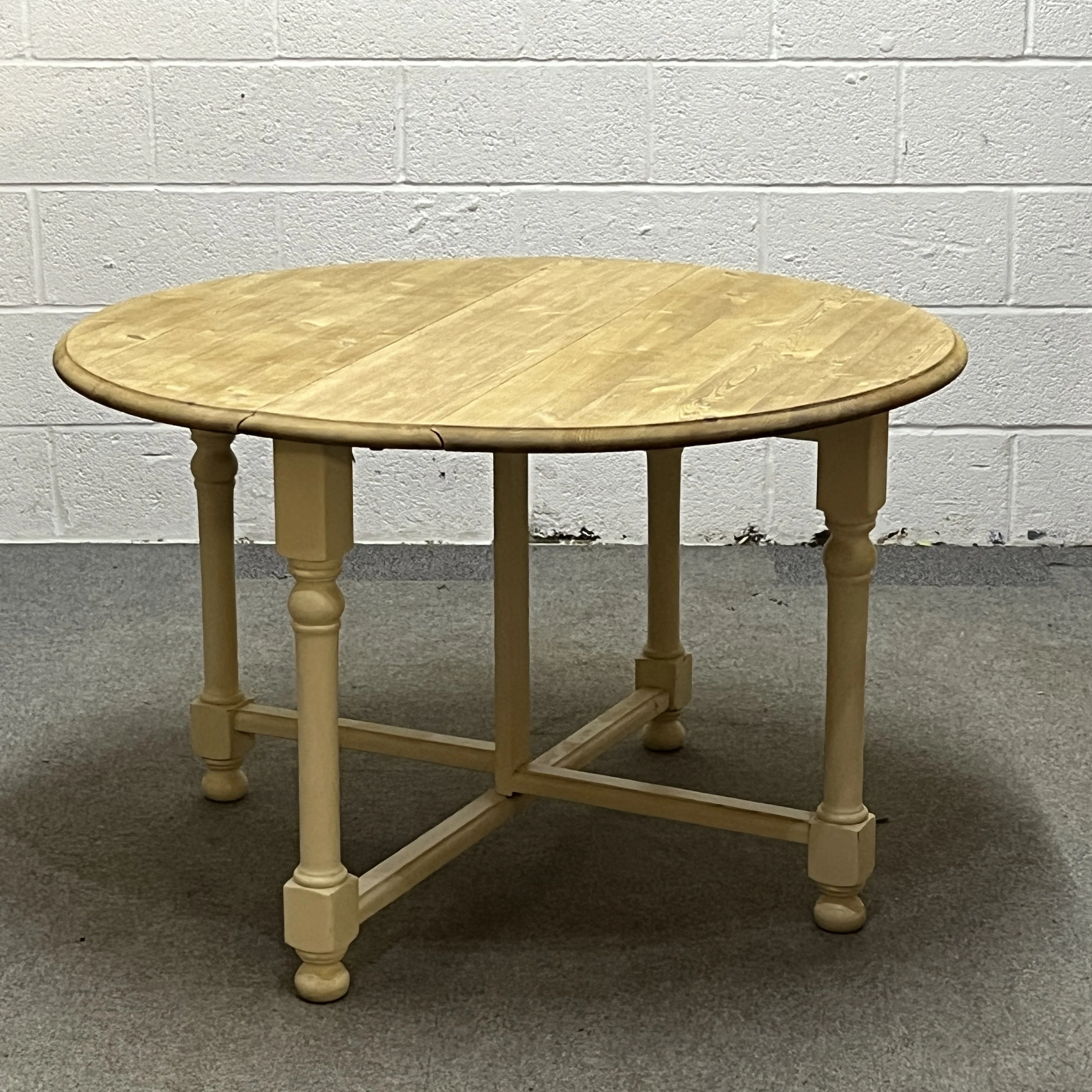 Circular Drop Leaf Pine Table