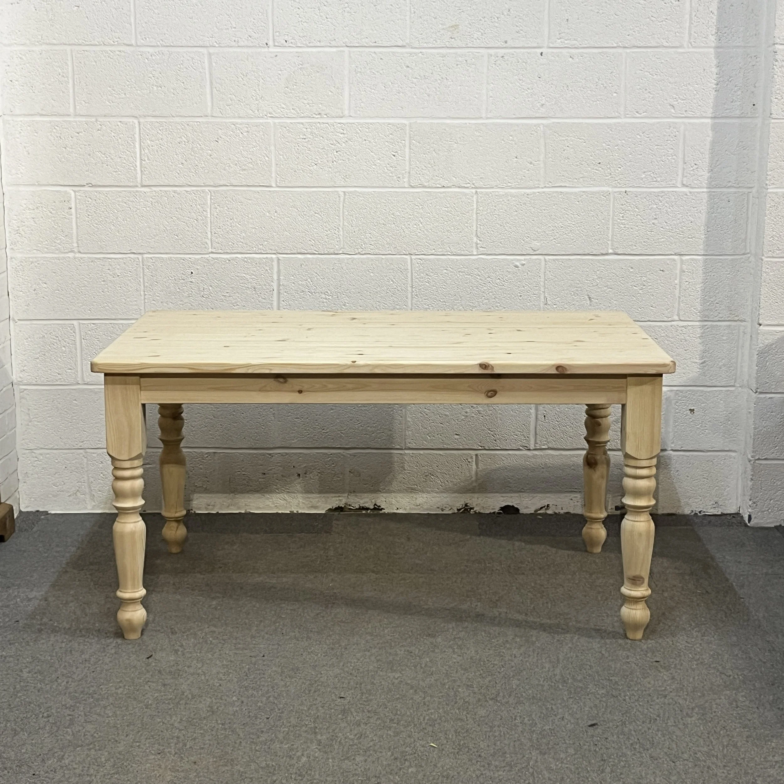 Pine table with turned legs