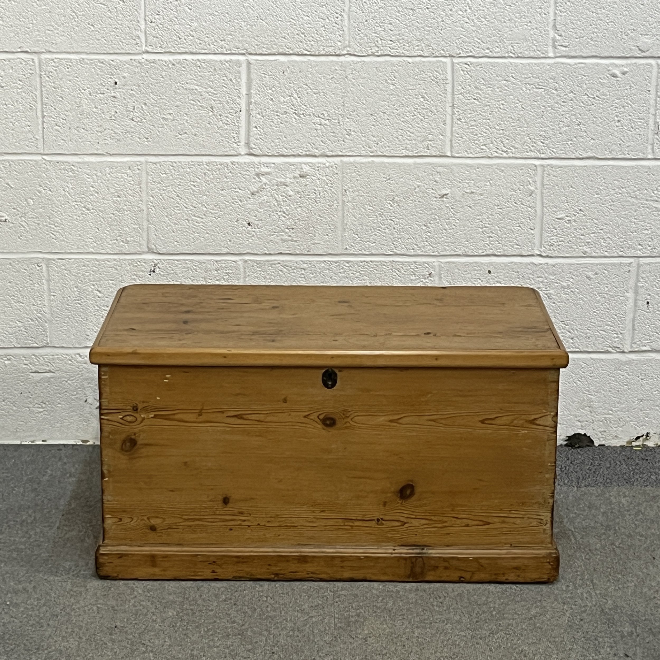 Waxed Victorian Pine Blanket Box