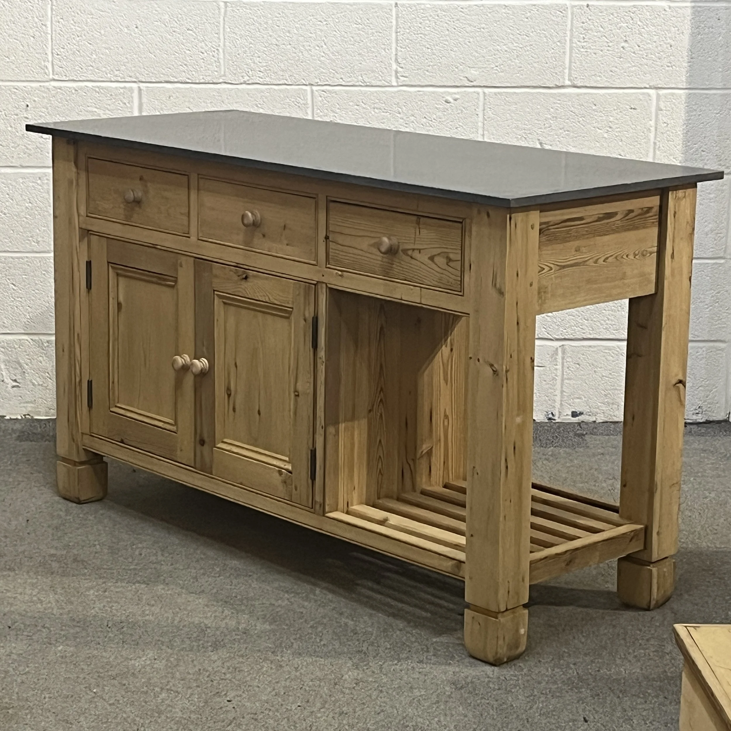 Kitchen islands