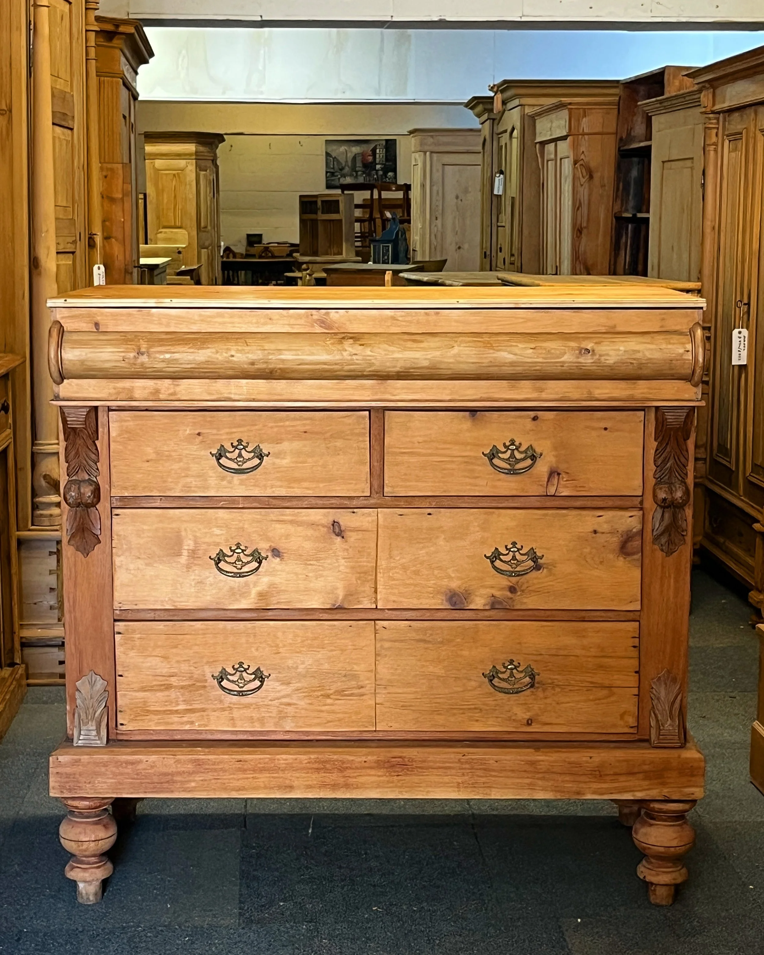 For sale- This absolutely stunning late Victorian, Scottish pine, very large chest of drawers has just arrived to us.
It is beautiful, the dimensions include height of 46", width 48.5", depth 24". The product code is L7101D, going for 