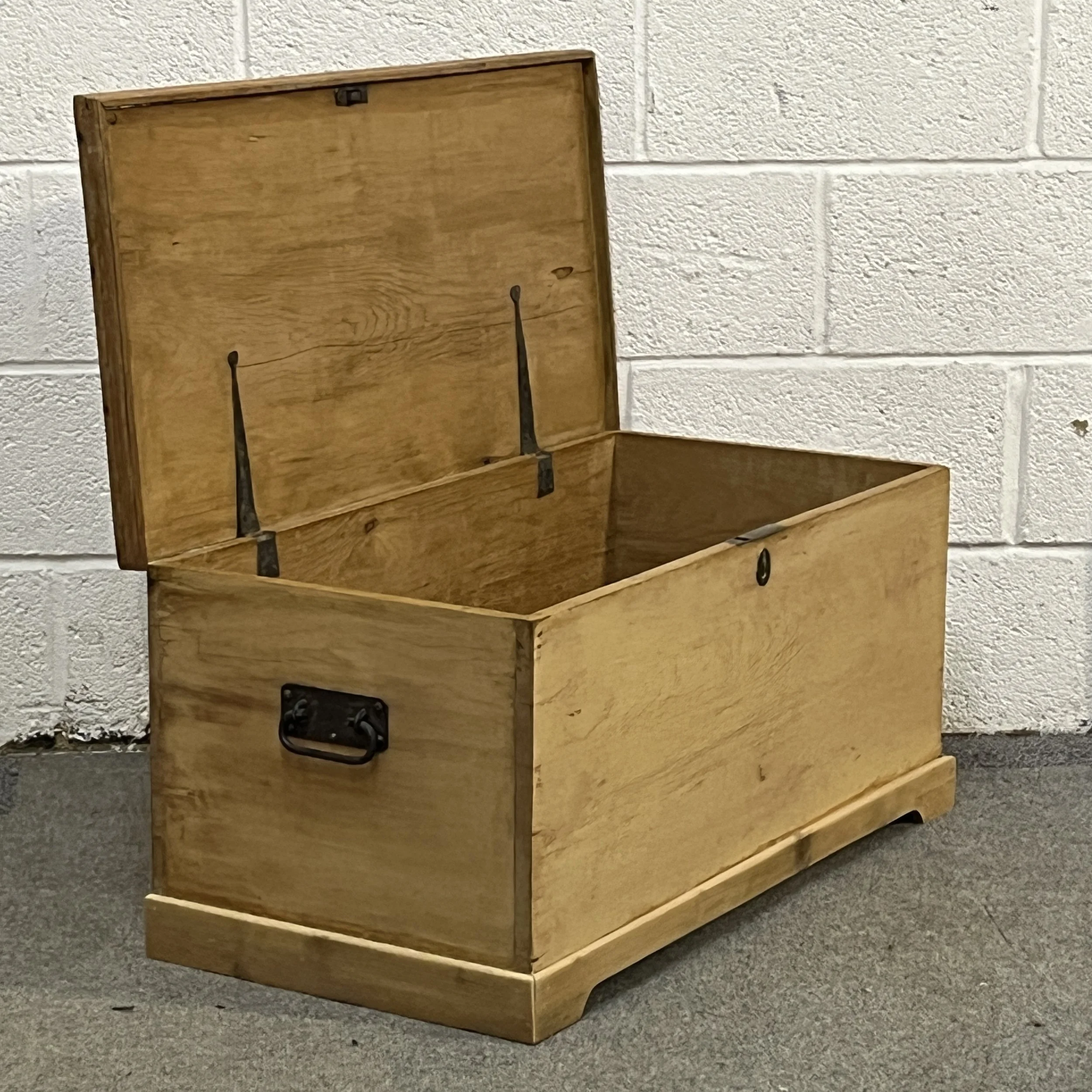 Small Flat Top Victorian Pine Box