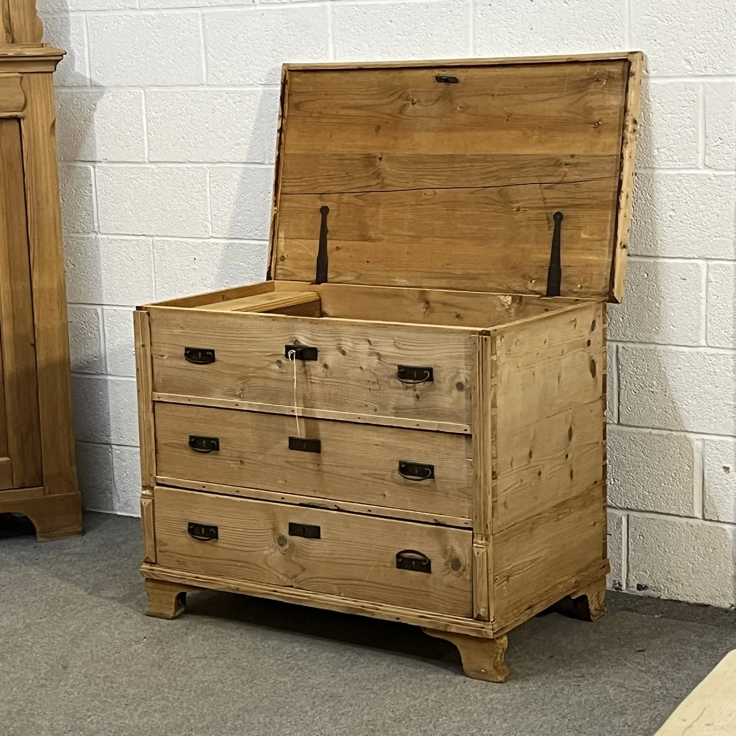 Large Old Pine Mule Chest With 2 Drawers (Copy)