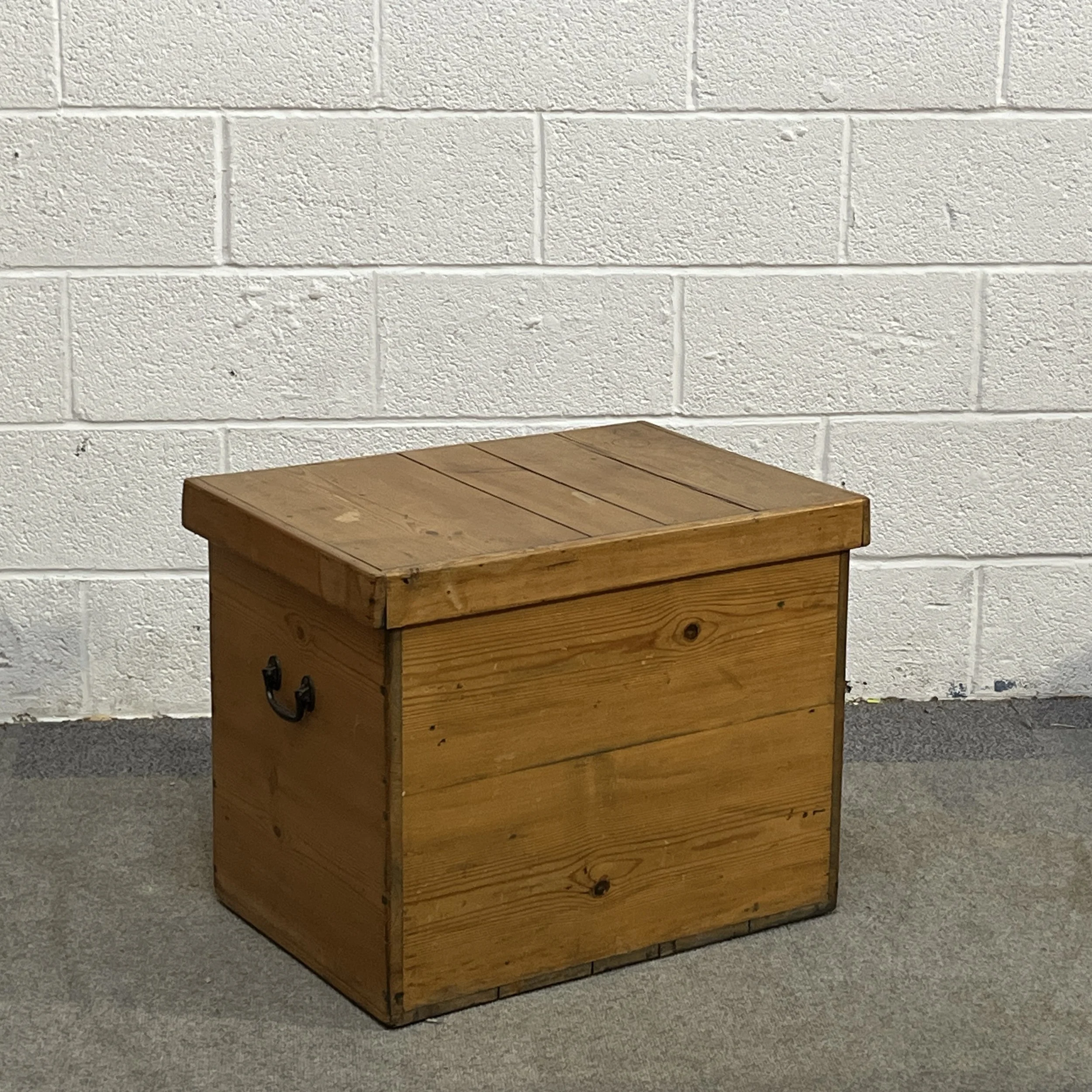 Small Old Pine Zinc Lined Grain Bin Box