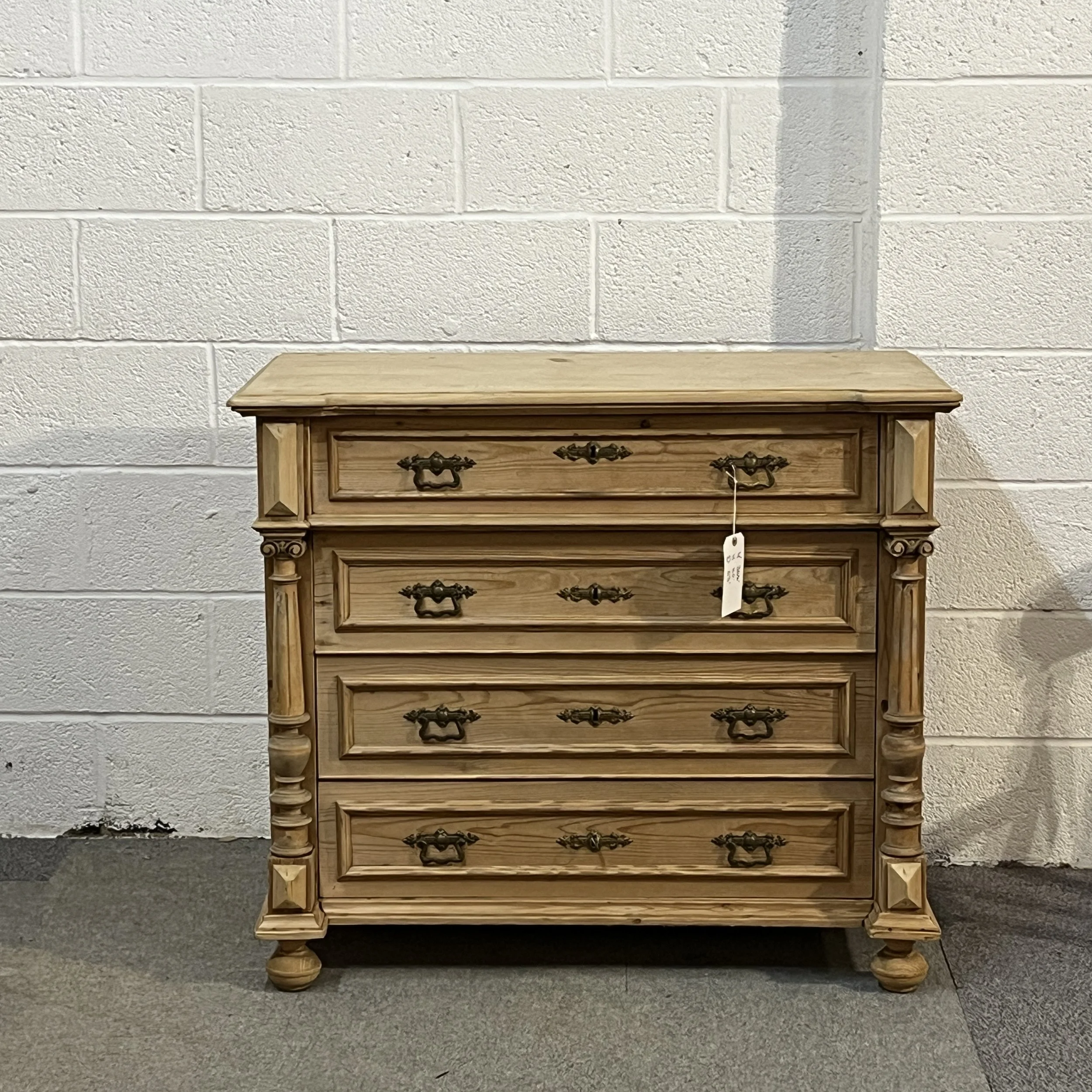 Beautiful Large Pine Chest of 4 Drawers With Columns