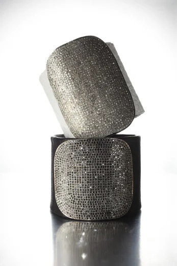 F_re shoot B_W cuffs20633.jpg