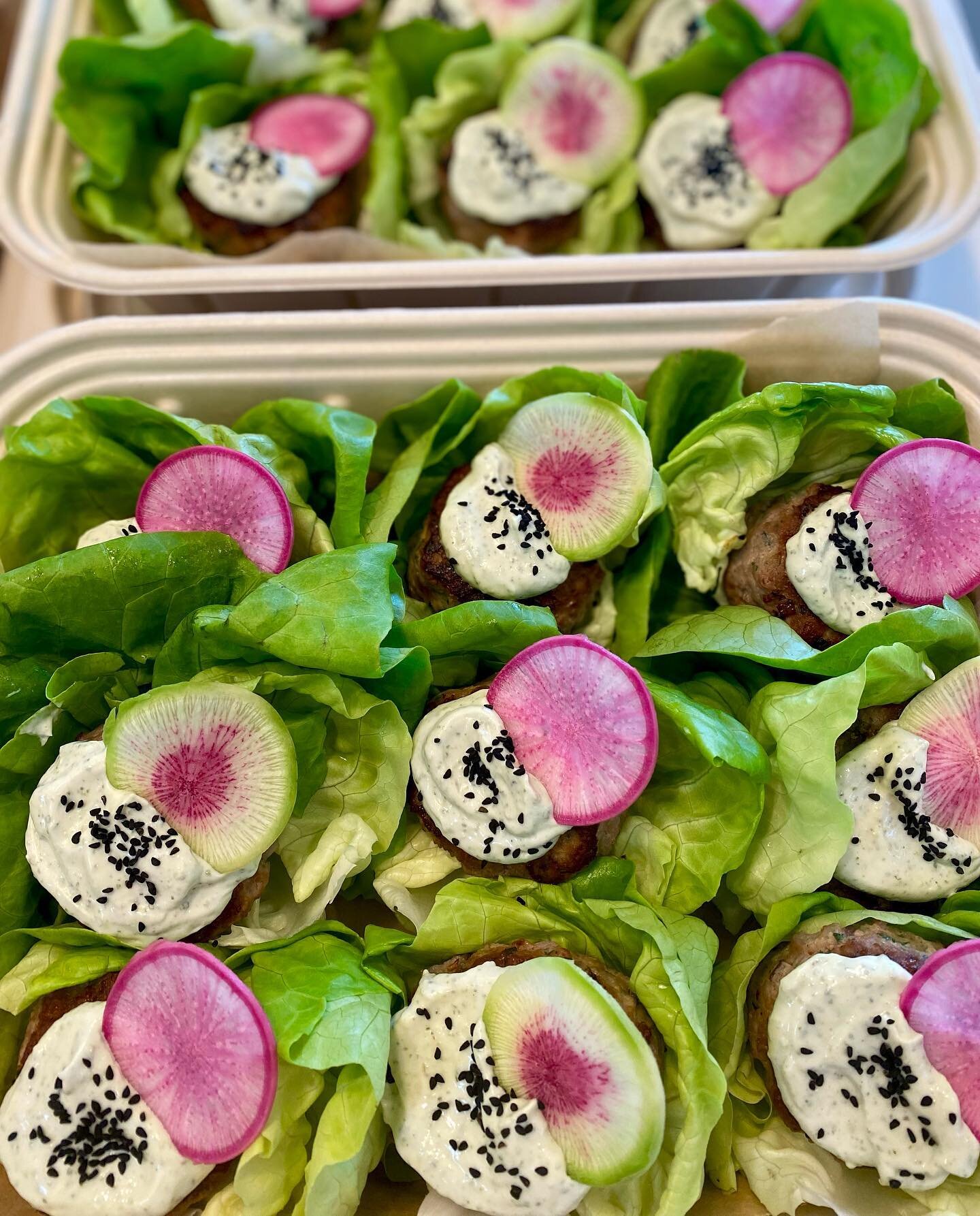 Baby shower sliders 🩵 Thai turkey burgers with vegan basil mayo in butter lettuce, topped with watermelon and daikon radishes 🍔