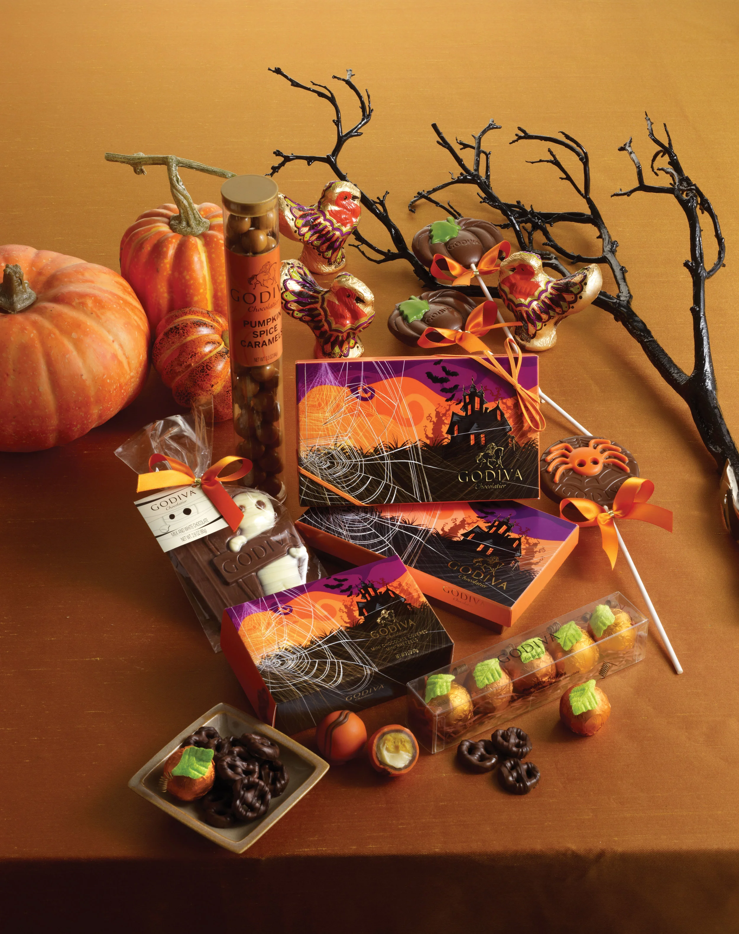 HALLOWEEN12_BEAUTY-1_FINAL-P.jpg