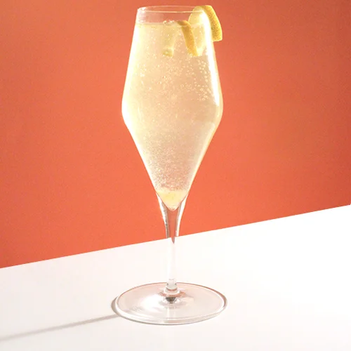 FESTIVE FLUTE 1 oz vodka ¾ oz Lemo Original Prosecco lemon twist Combine vodka, Lemo and Prosecco in a champagne flute. Garnish with a lemon twist.