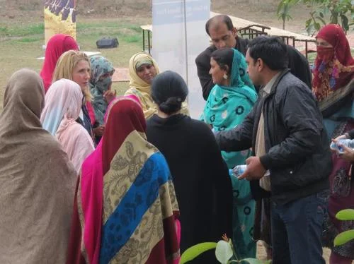 Interviewing Pakistani women in February 2014
