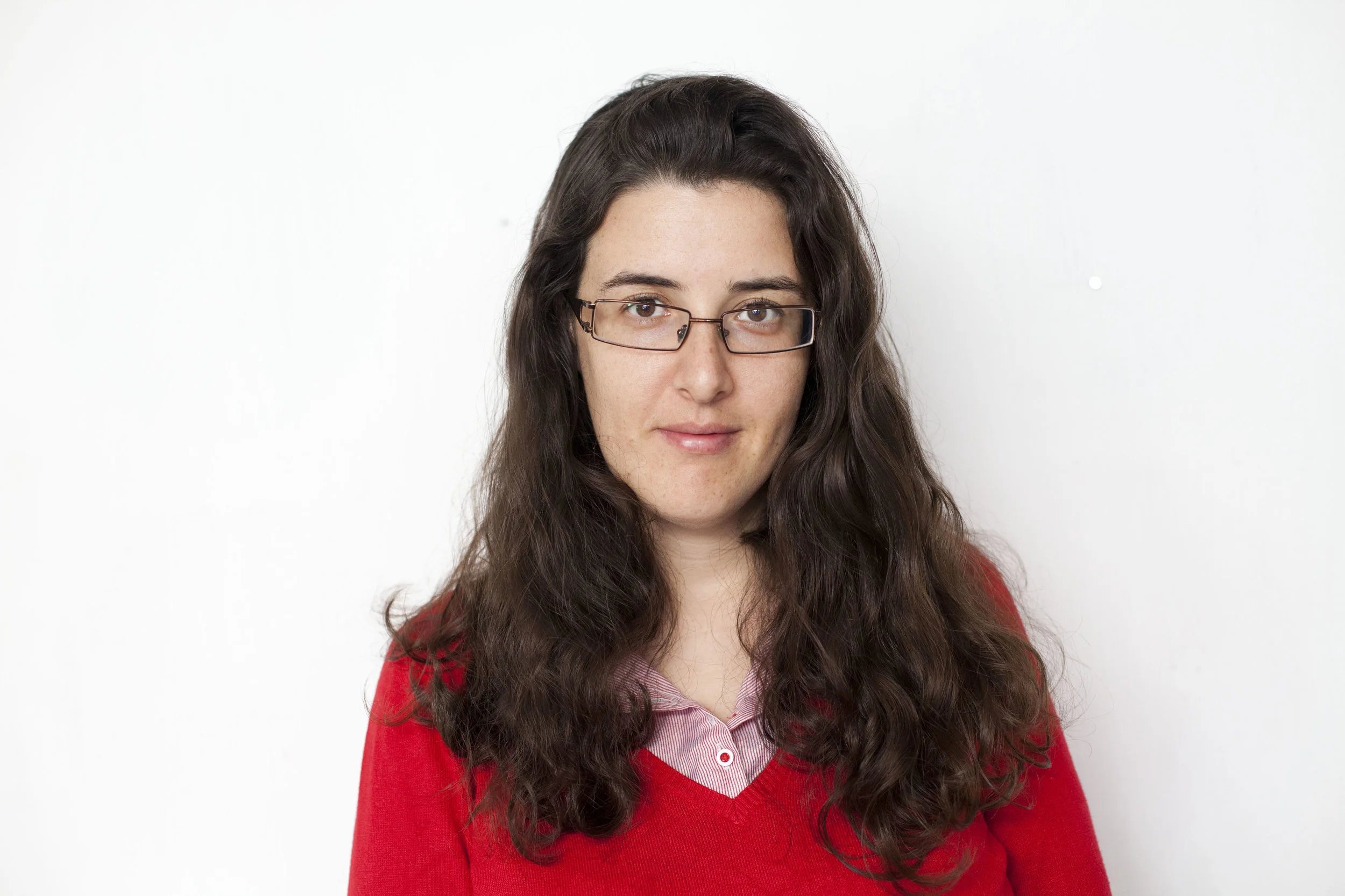 Brief CV Years of experience: 10+ Previous jobs: Consultant at International Crisis Group | Advocacy Coordinator at Gisha-Access | Projects Director at the Hotline for Refugees and Migrants | Analyst & Department Head at Terrogence | Co-founder of Advocates for Asylum Studied at: University of Chicago, Master of Arts in Social Science (with a concentration on political science) | Tel Aviv University, Master of Arts in Middle Eastern History | Hebrew University, Bachelor of Arts in International Relations and Media & Journalism Languages spoken : Hebrew, English, Russian, Arabic Find Elizabeth online : Twitter and LinkedIn EXCLUSIVE INTERVIEW BY CLARA MARTINEZ IN JUNE 2018