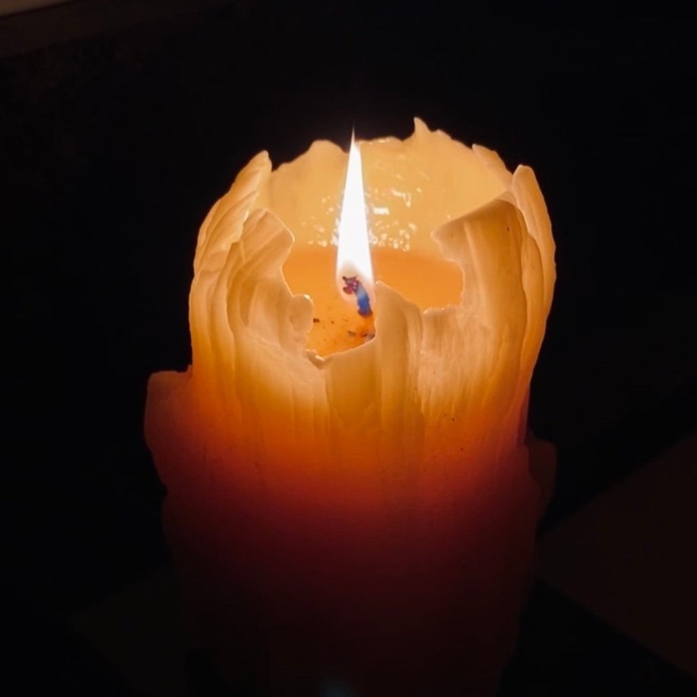 The Beauty of Imperfections: Why Natural Candles Can Form Craters