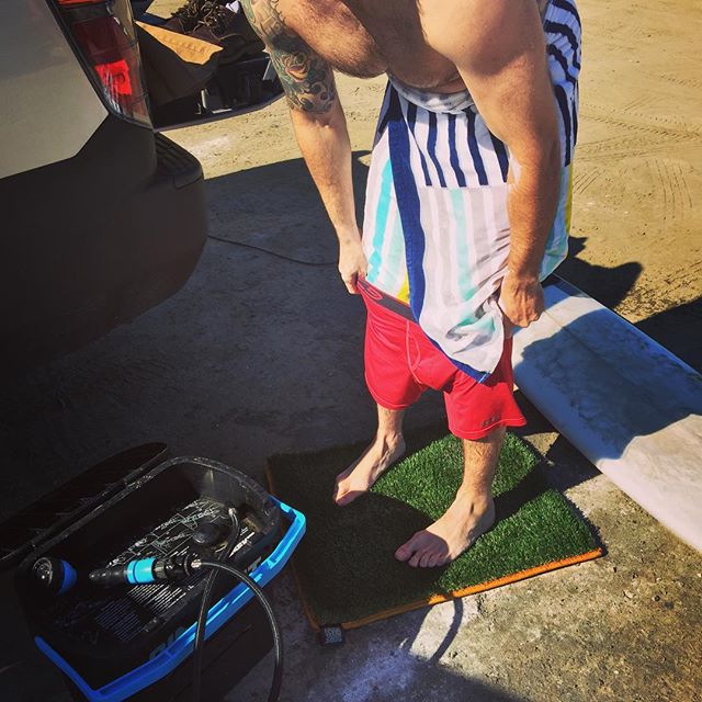 Gear won't get hurt when you changin in the dirt #surfgrass #wetsuitprotection