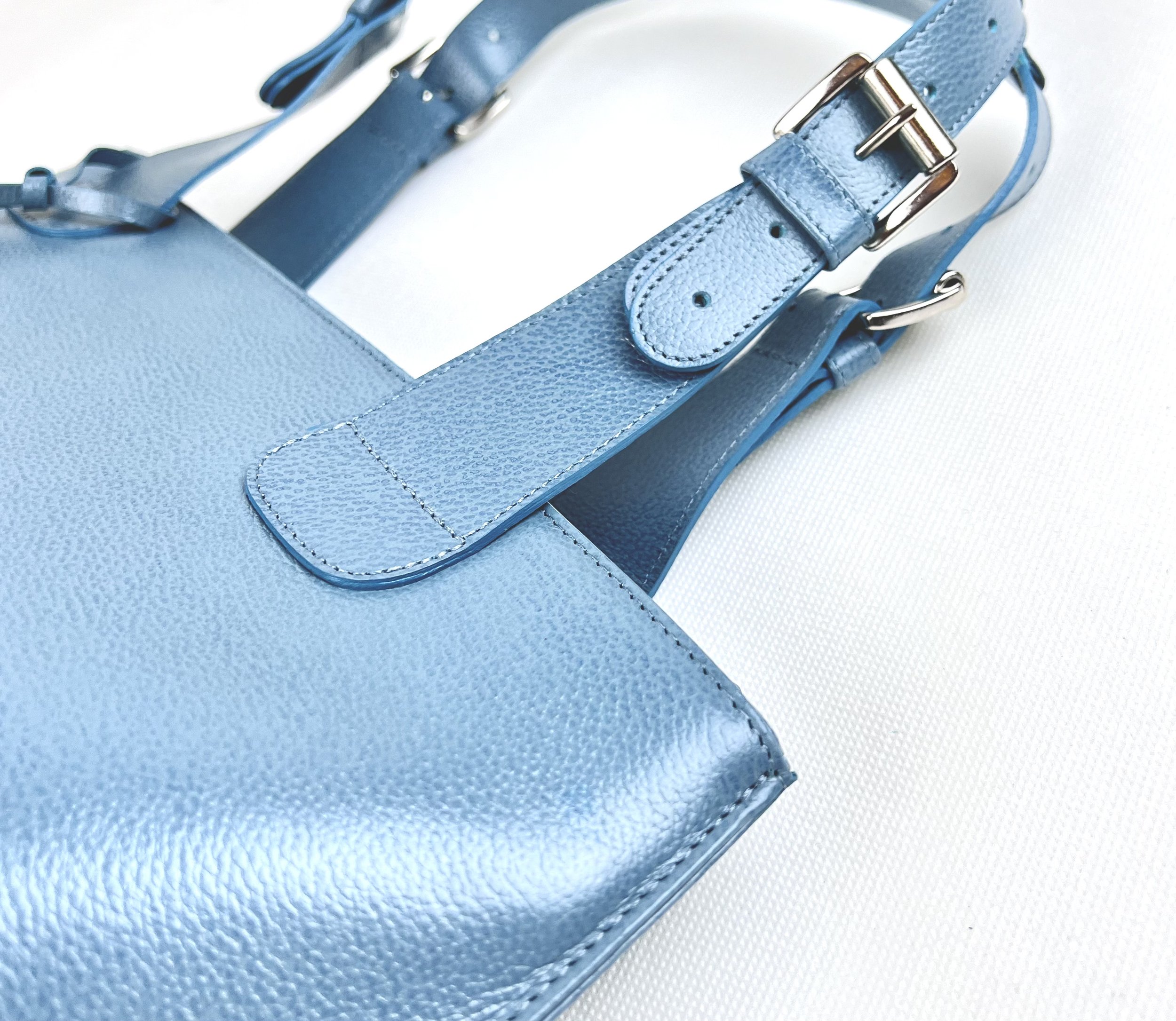 Joan C Colombia Blue Handle.jpeg