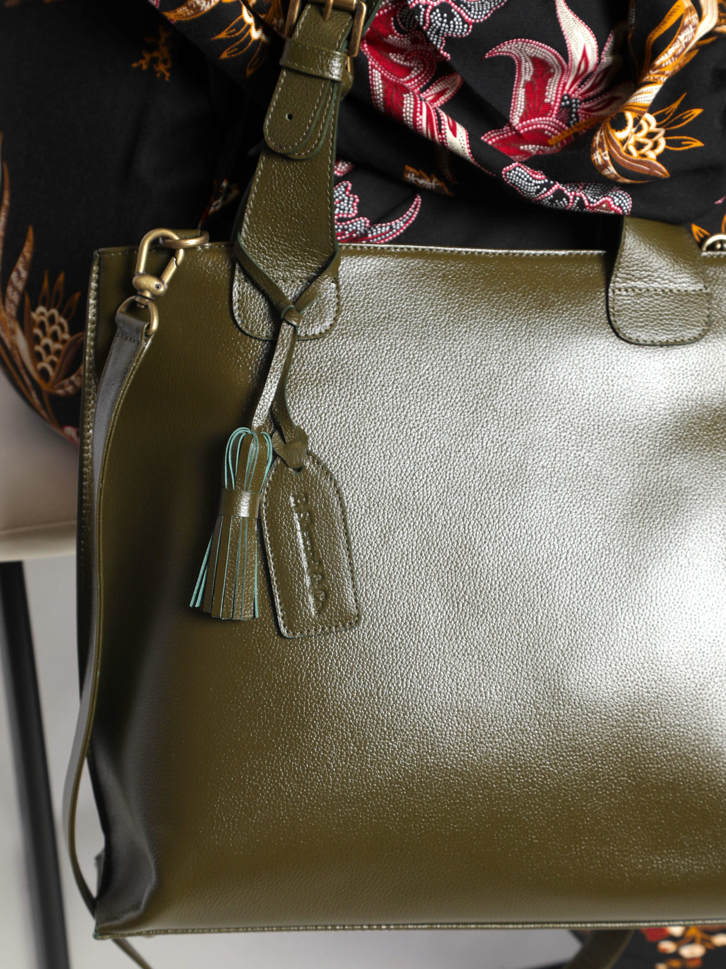 Chic Slim Leather Tote (Joan) — P. Sherrod & Co. Leather Handbags