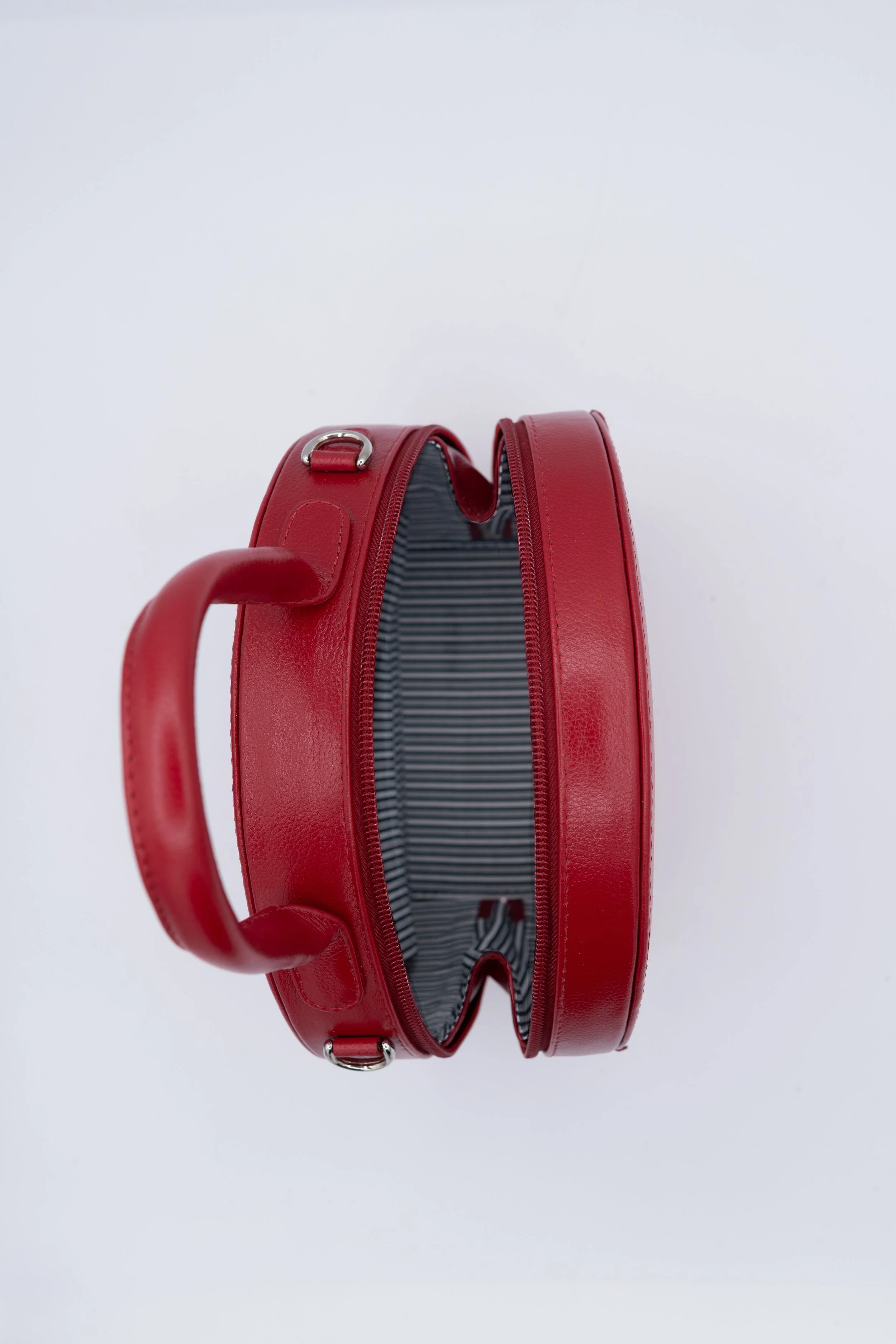 Bailey Mini Red open.JPG