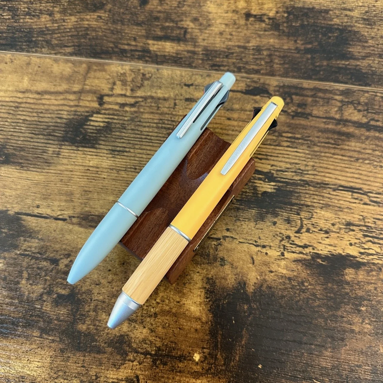 Uni Jetstream 4+1 Lite Touch Multi Pen (.5mm) (NEW LIMITED COLORS!)