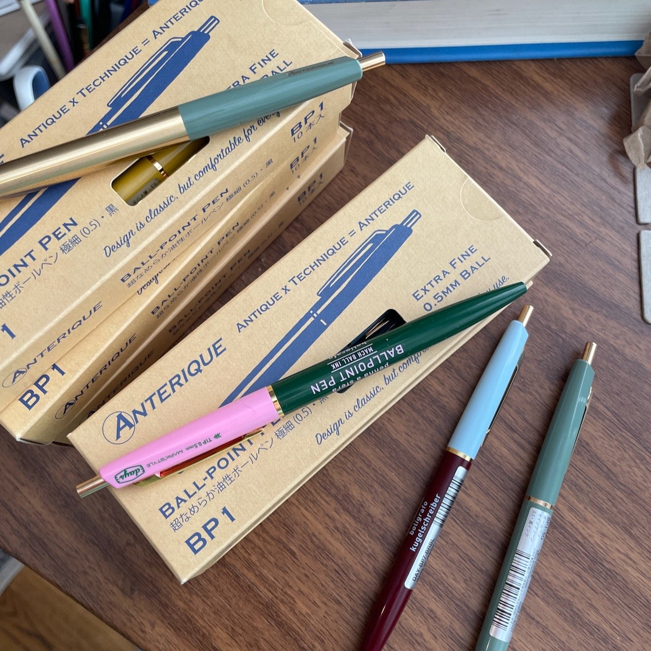 Anterique Standard Click Pens