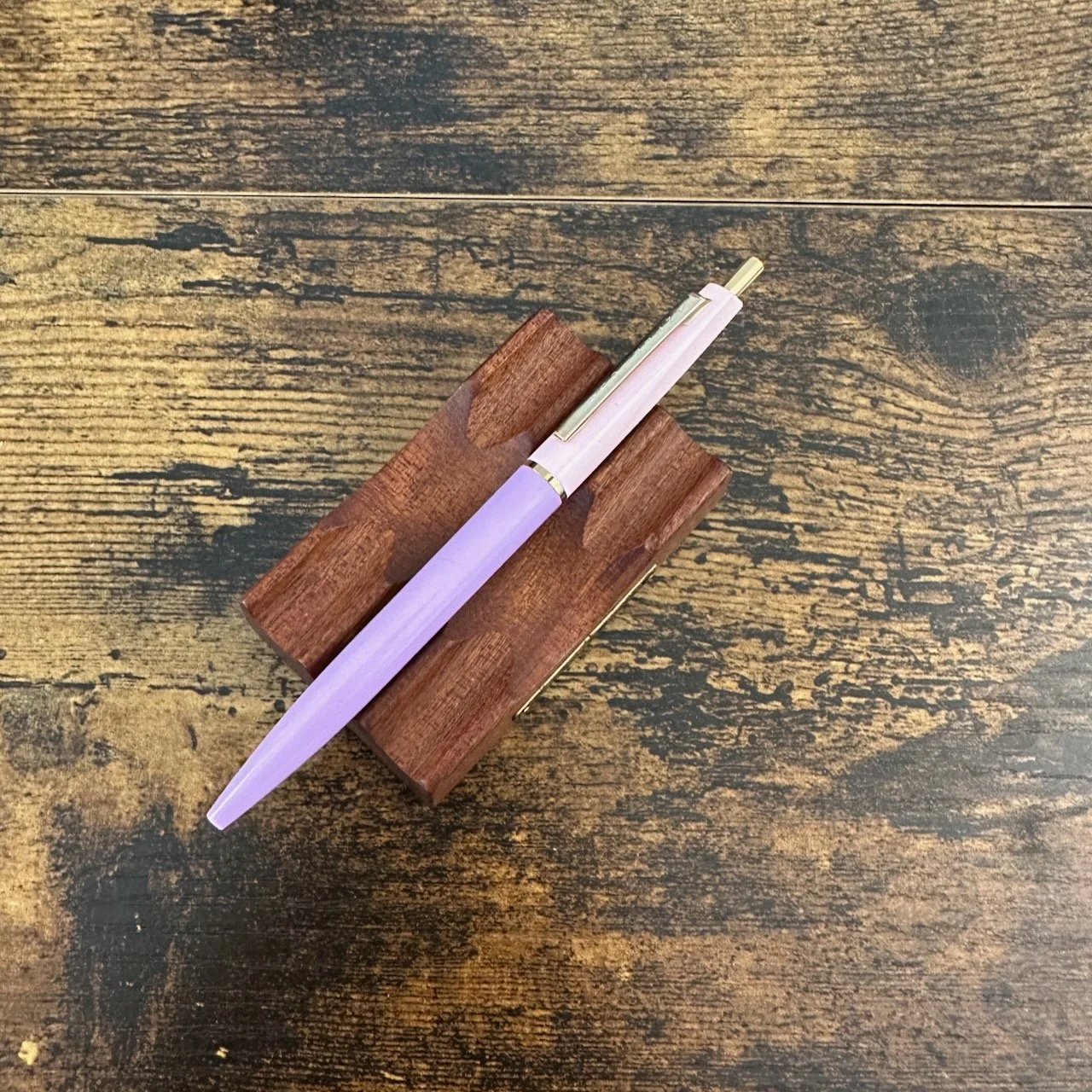 Anterique Bicolor Ballpoints (Lavender/Baby Pink)