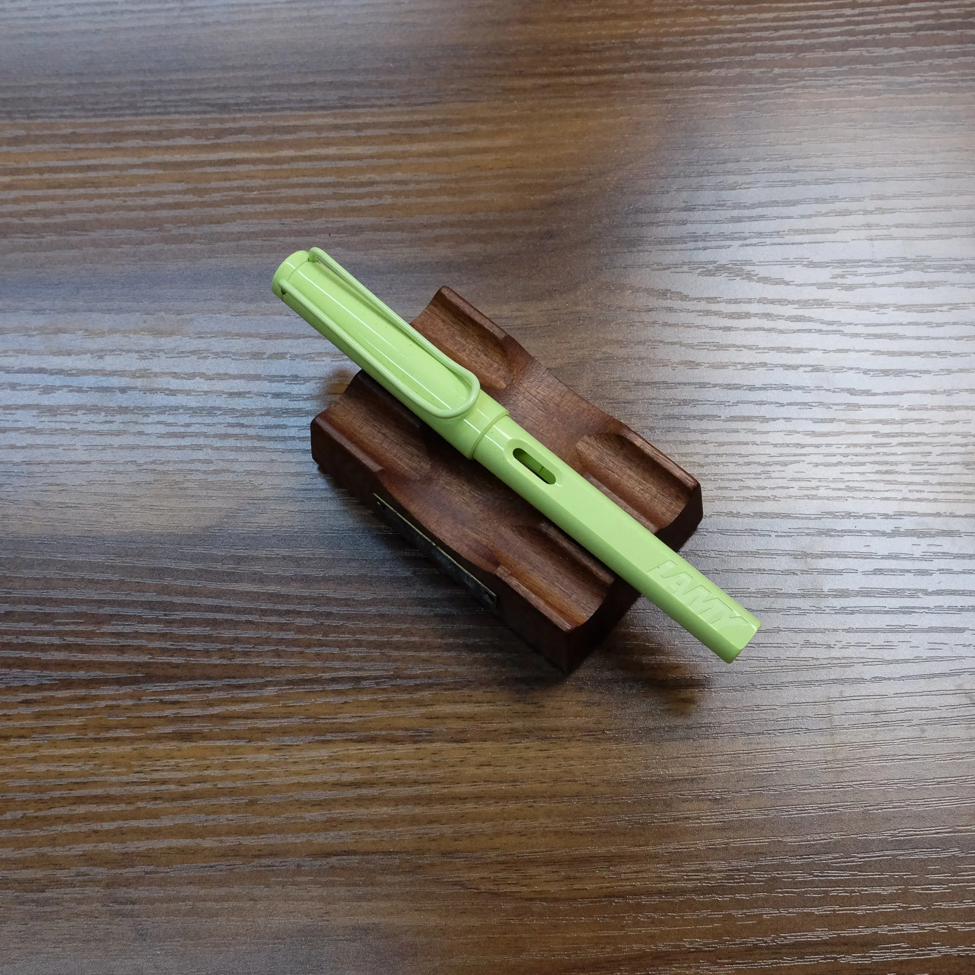 Spring Green Lamy Safari Fountain Pen