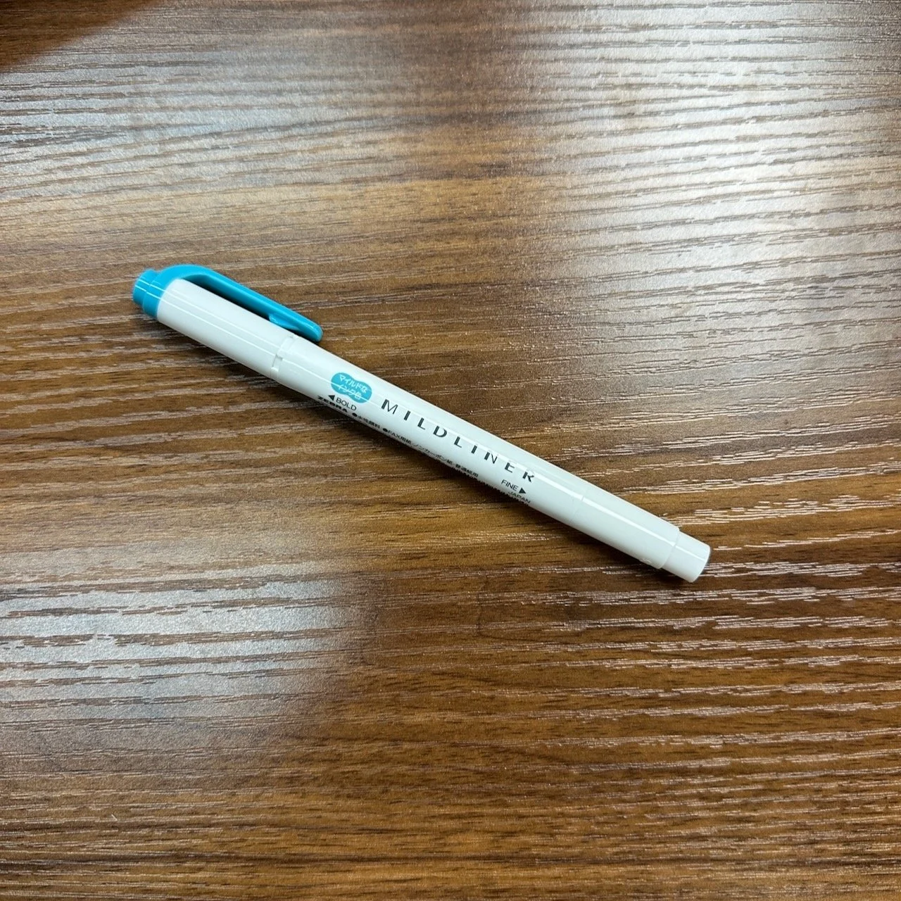 Zebra Mildliner Smoke Blue (MSB)