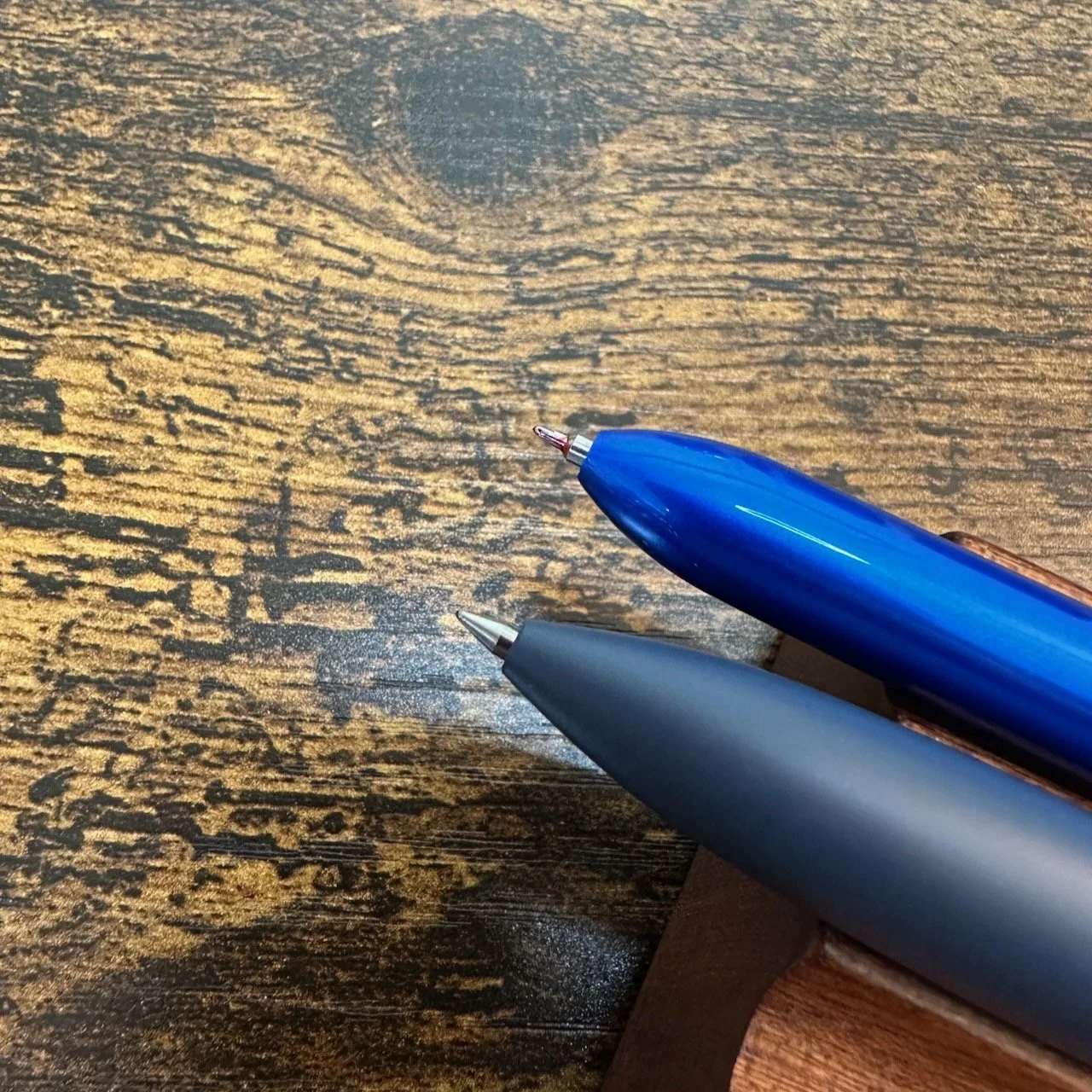 Hi-Tec-C-Coleto and Uni Style Fit Meisterstuck Multi Pens side-by-side