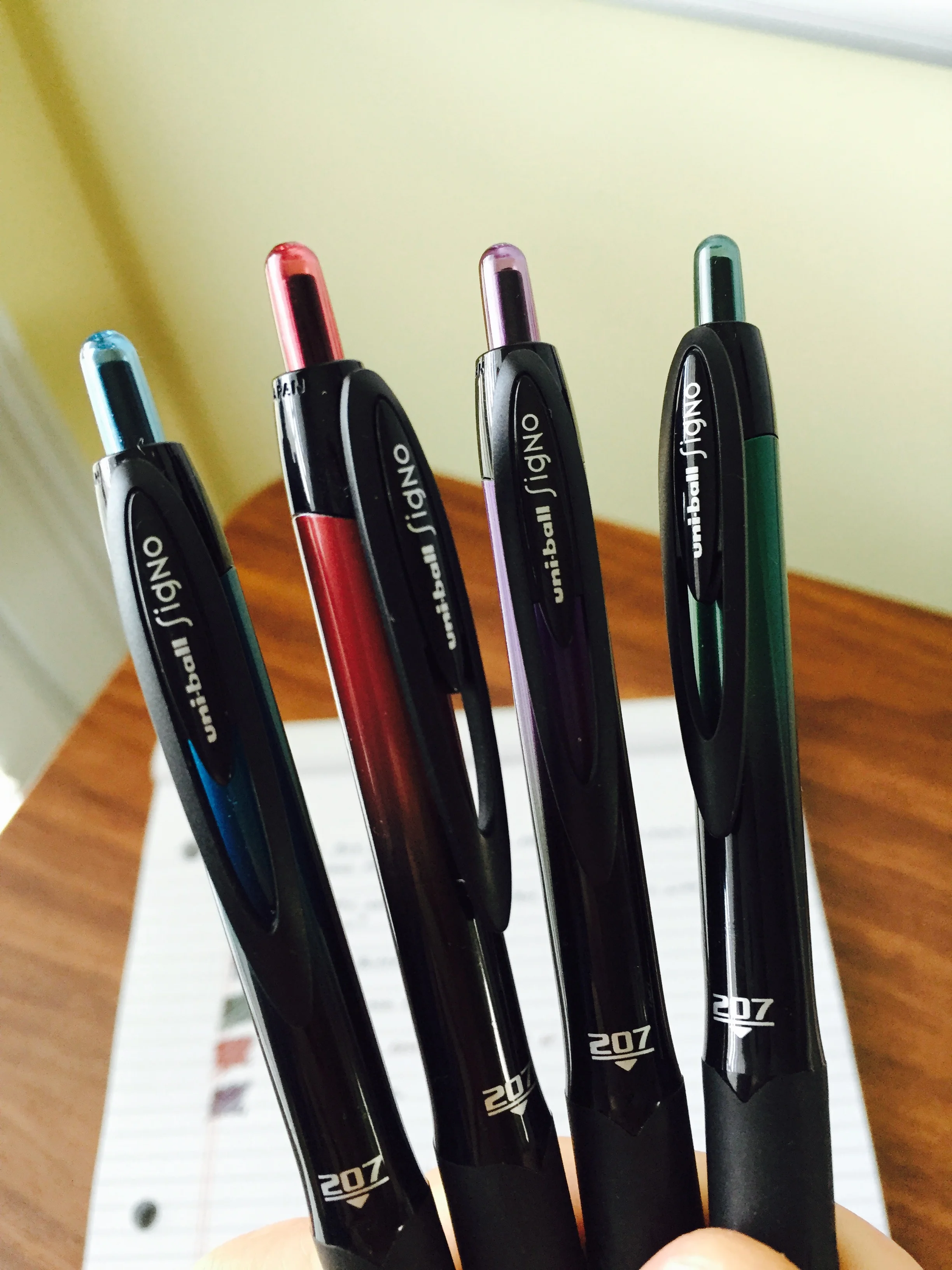 Review AND GIVEAWAY Uniball Signo 207 BLX .7mm Gel Pens — The Gentleman Stationer