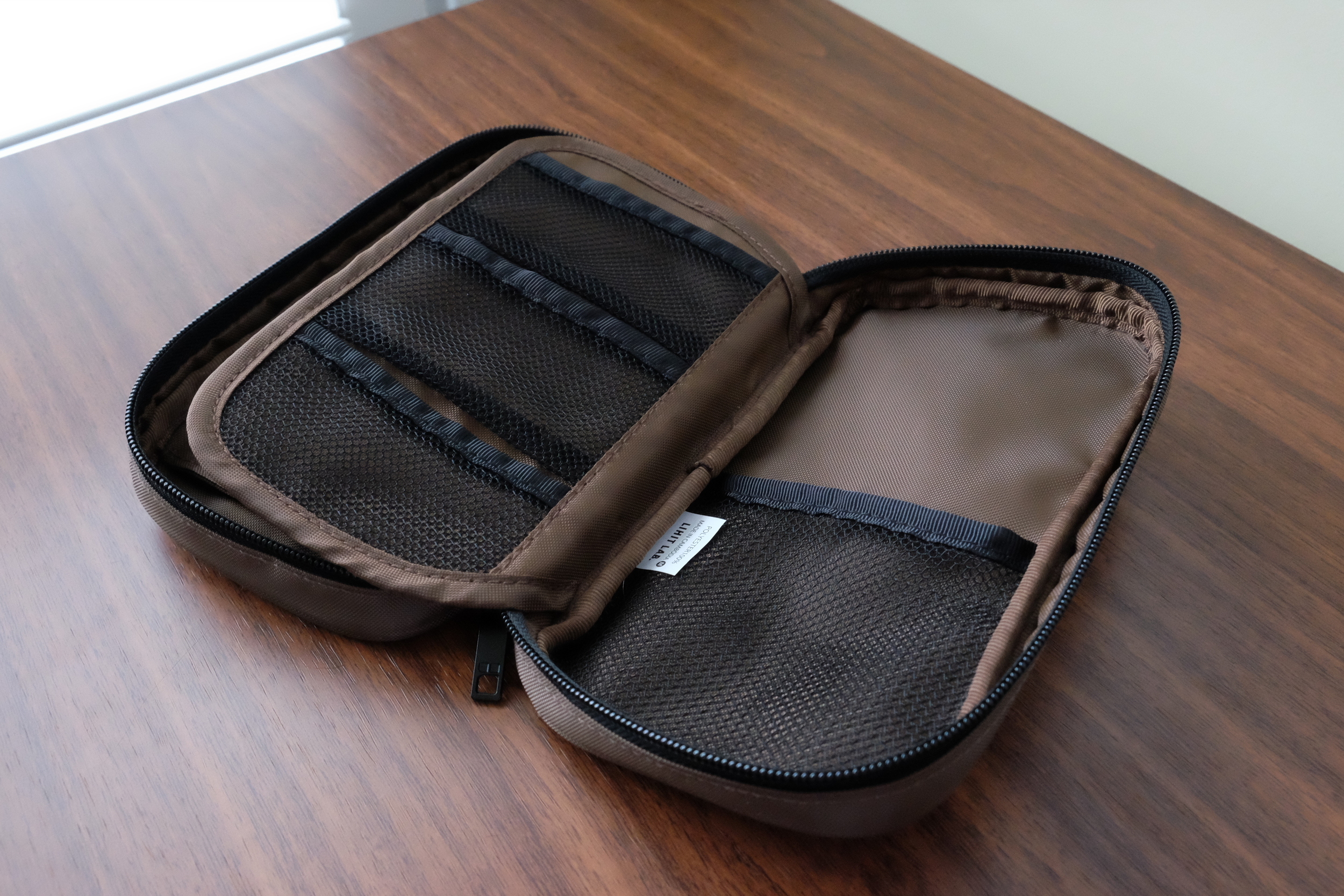 Reasonably Priced Pen Carry: Lihit Lab Bags and Cases — The