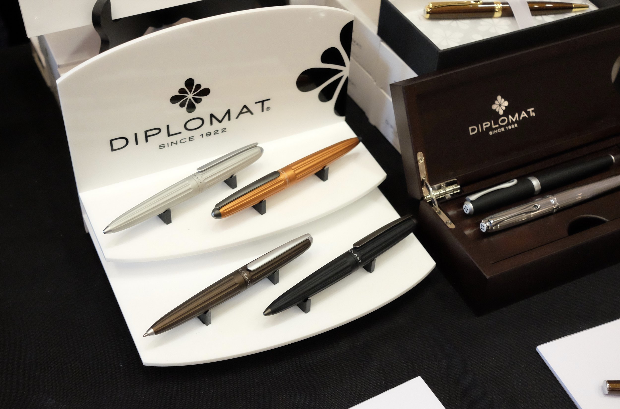 Diplomat Pens - Check out the Orange Aero!