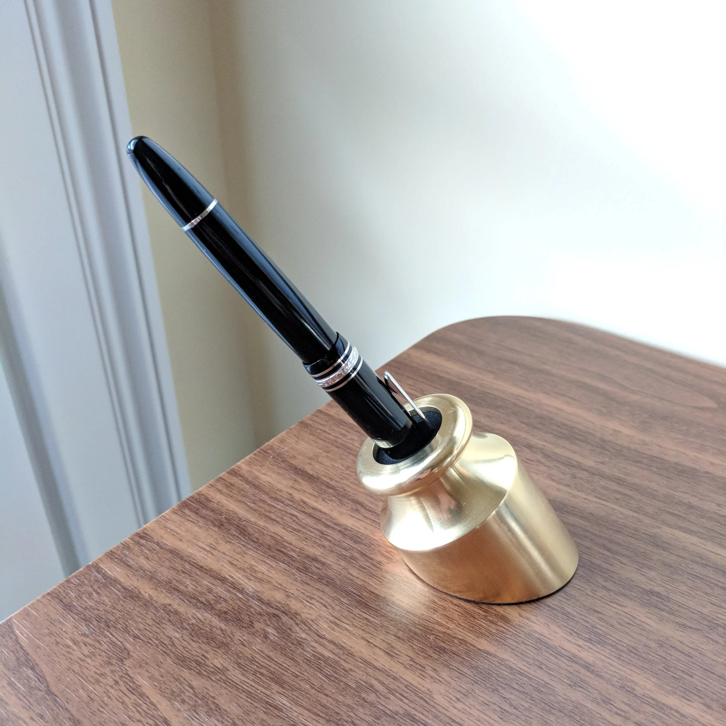 The Penwell Desktop Pen Holder — The Gentleman Stationer