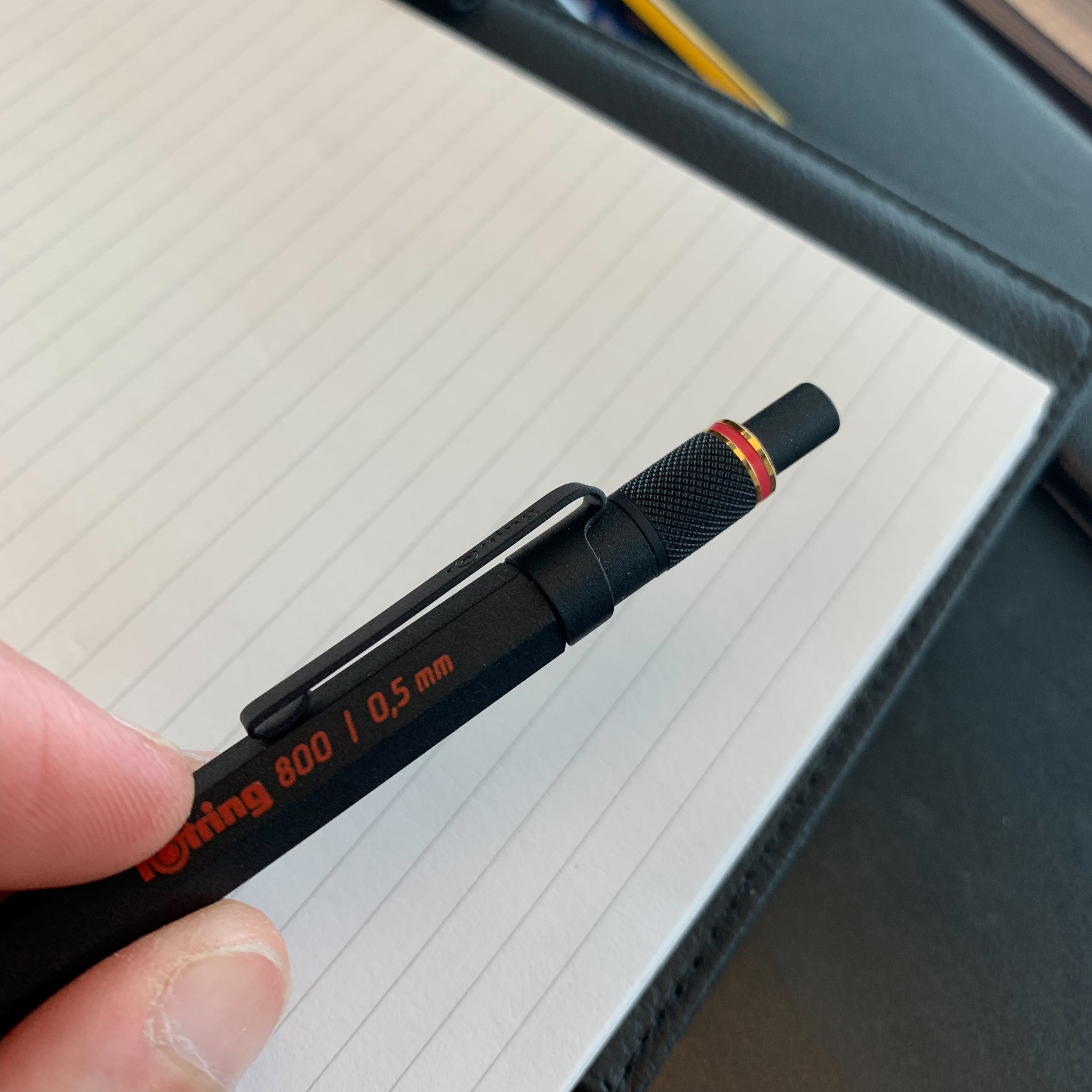 Rotring 600 vs. Rotring 800 Pen Comparison