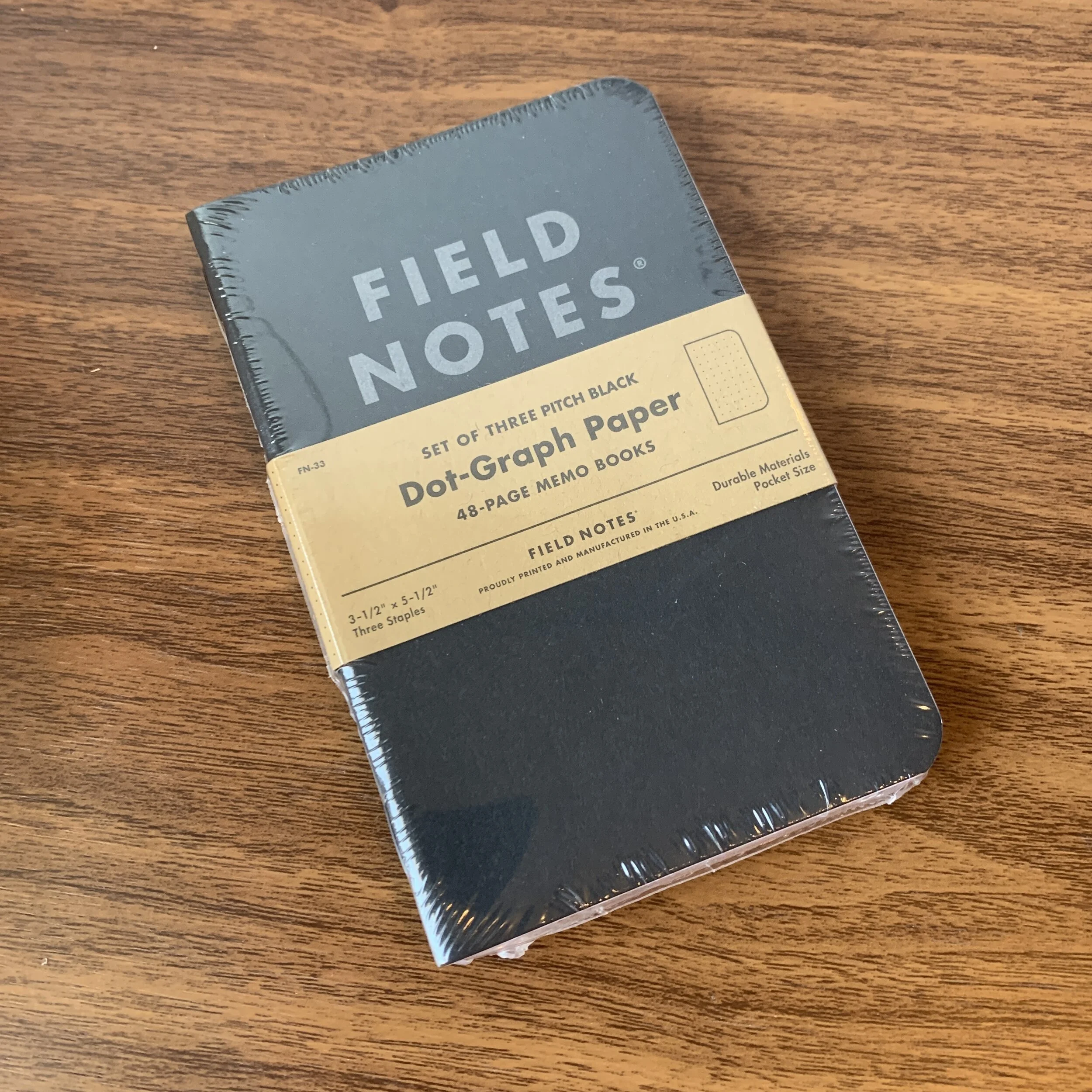 Field Notes Pitch Black Dot-Graph