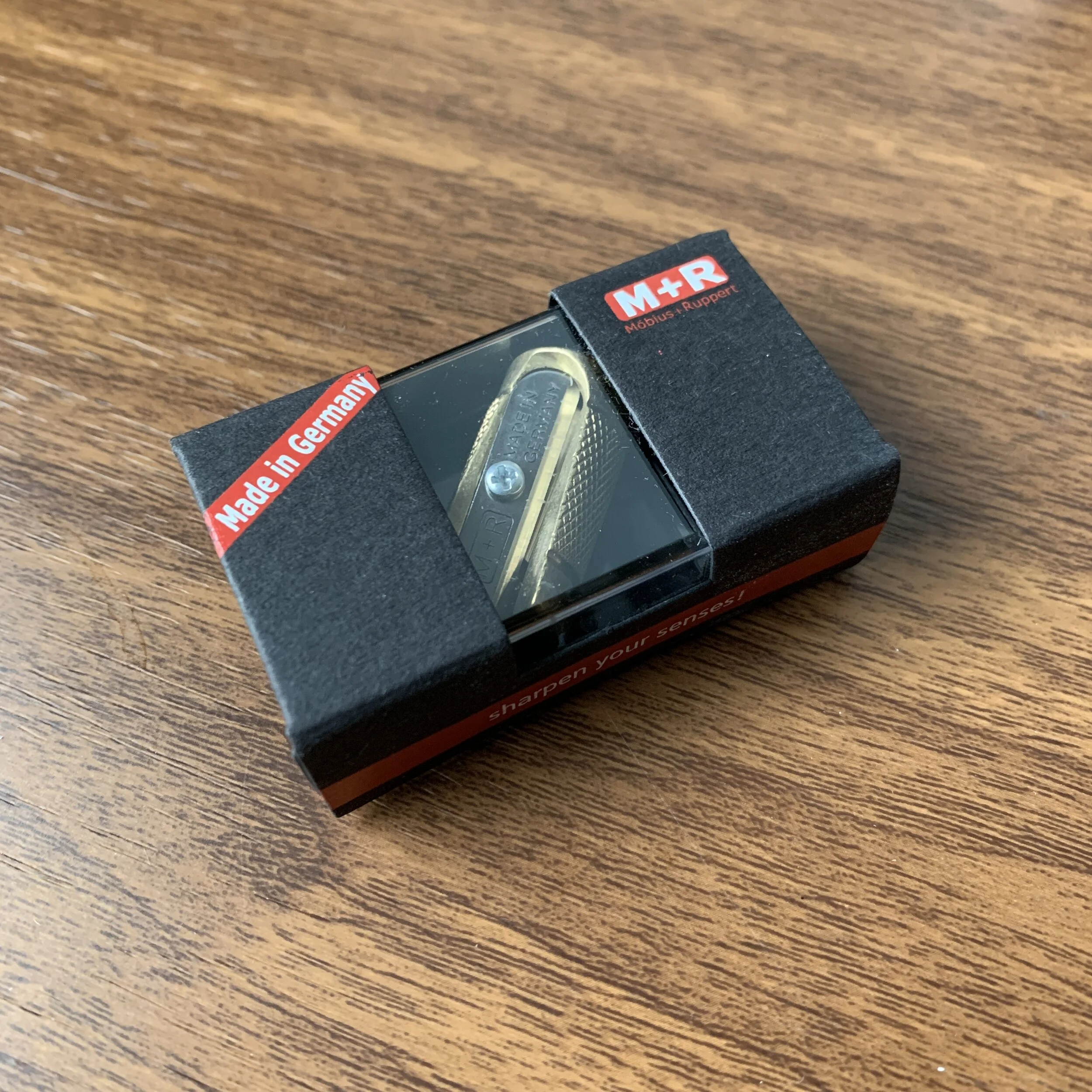 M&R Castor in Box