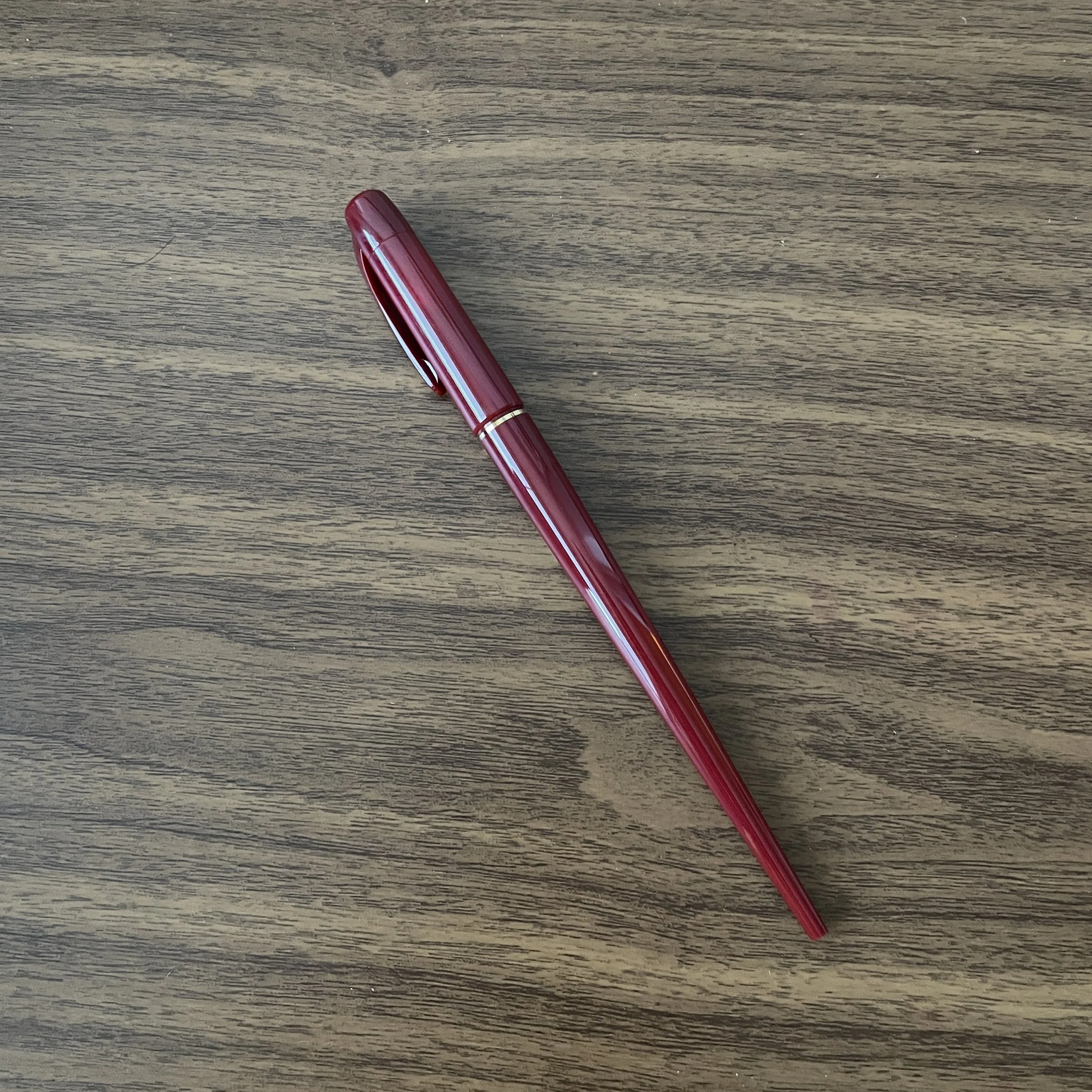Platinum Carbon Desk Pen (Red)