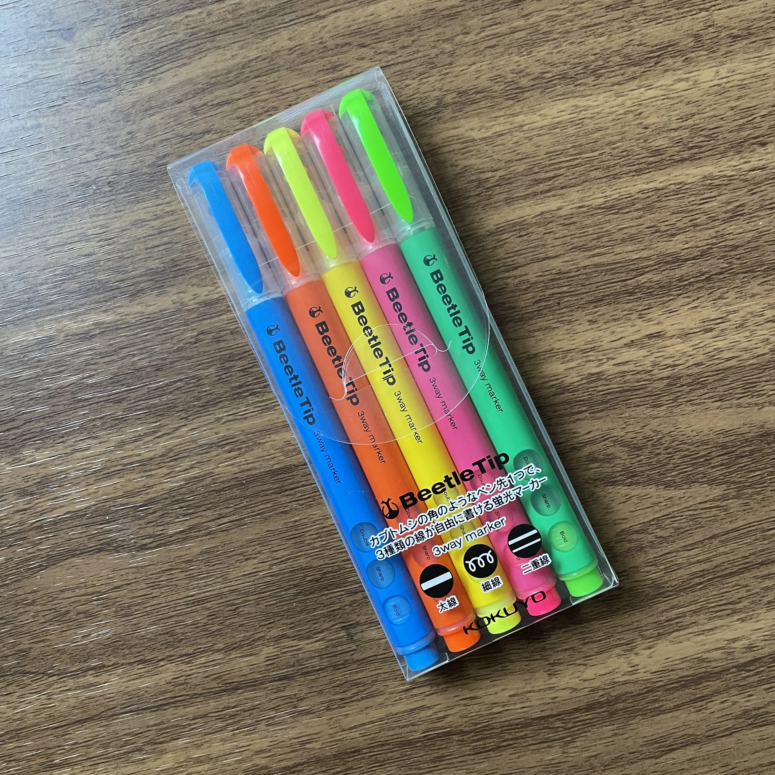 Kokuyo Beetle-Tip Three-Way Highlighter