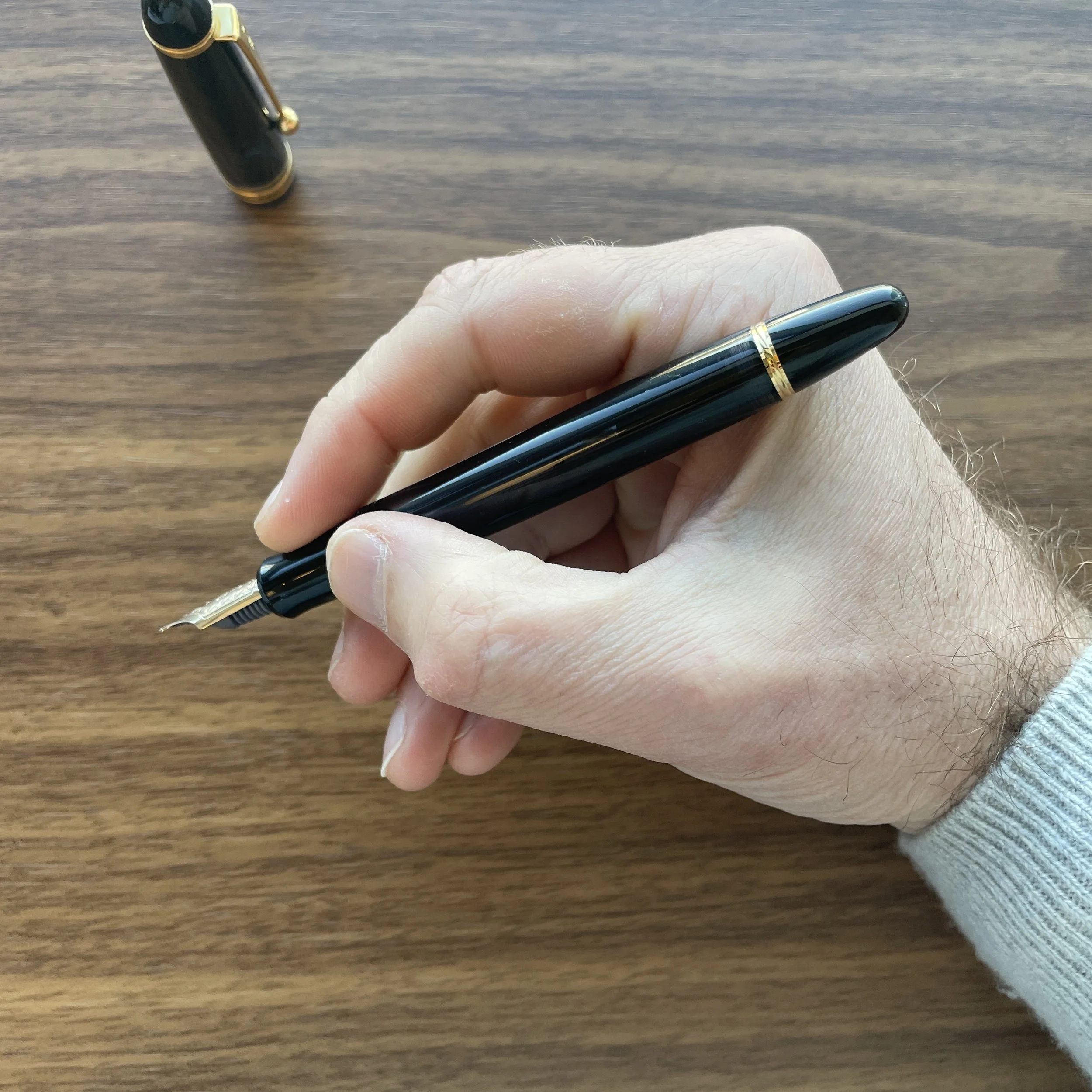 Pilot Custom 823 (Smoke Unposted)