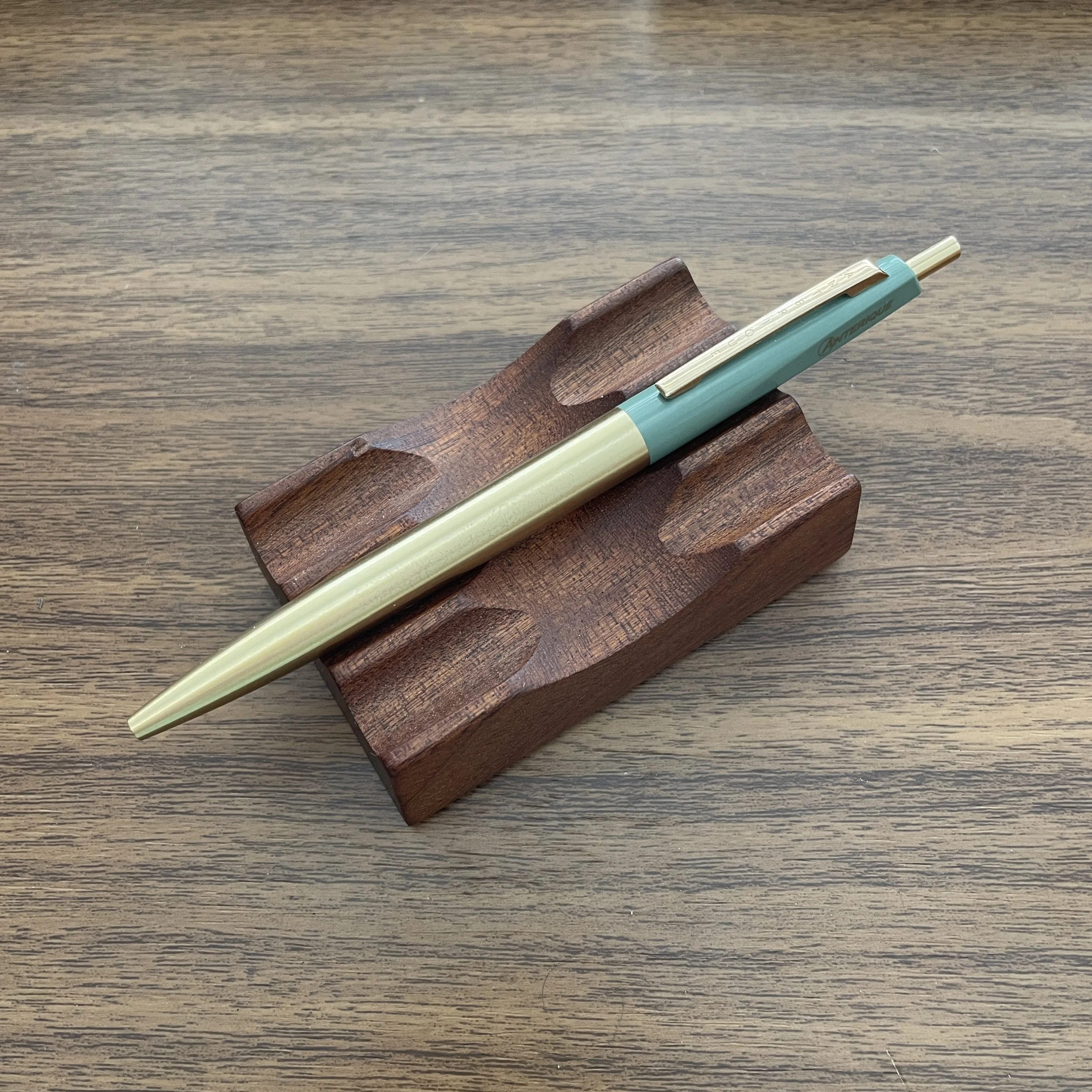 Anterique Brass Edition Sage Green