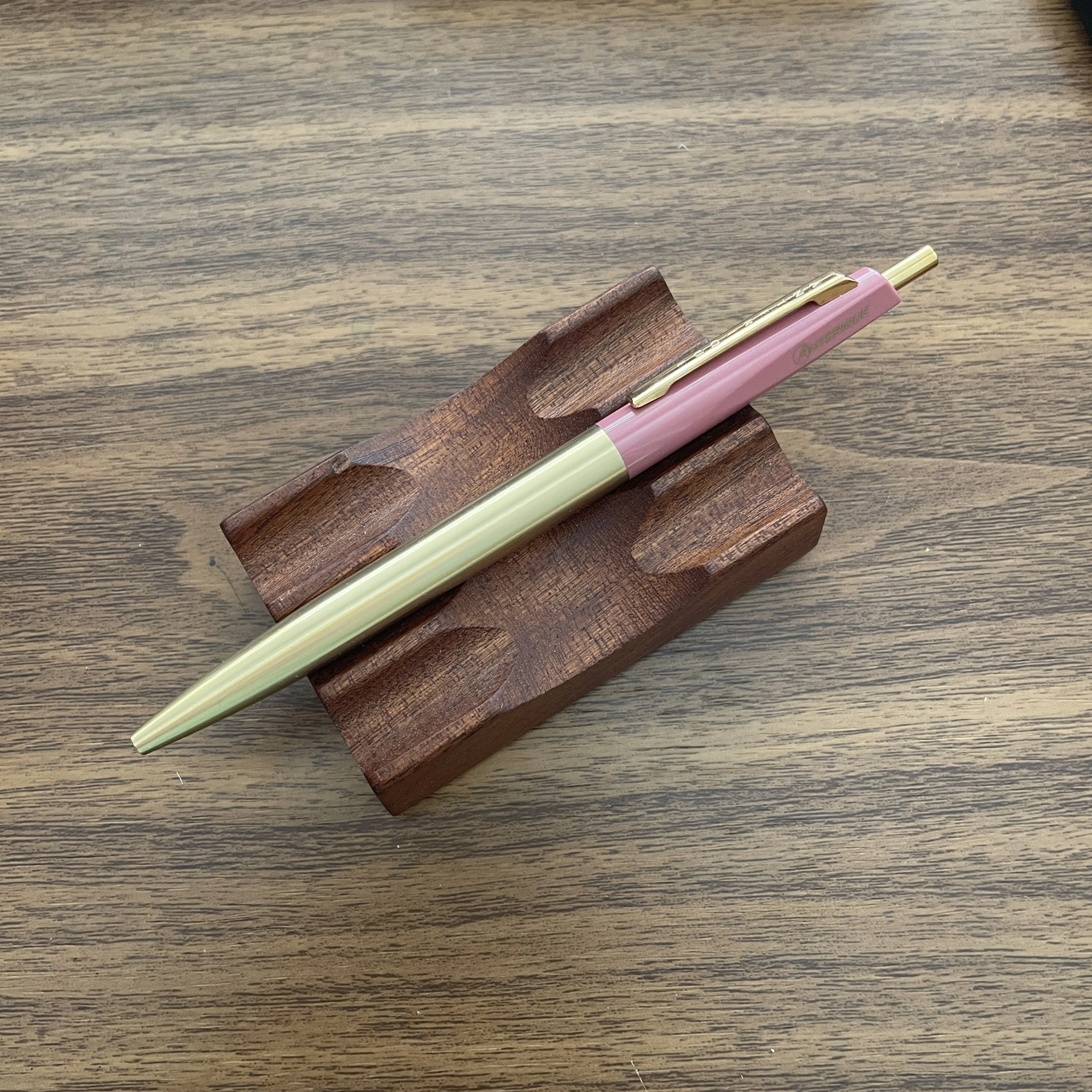 Anterique Brass Edition Brick Red