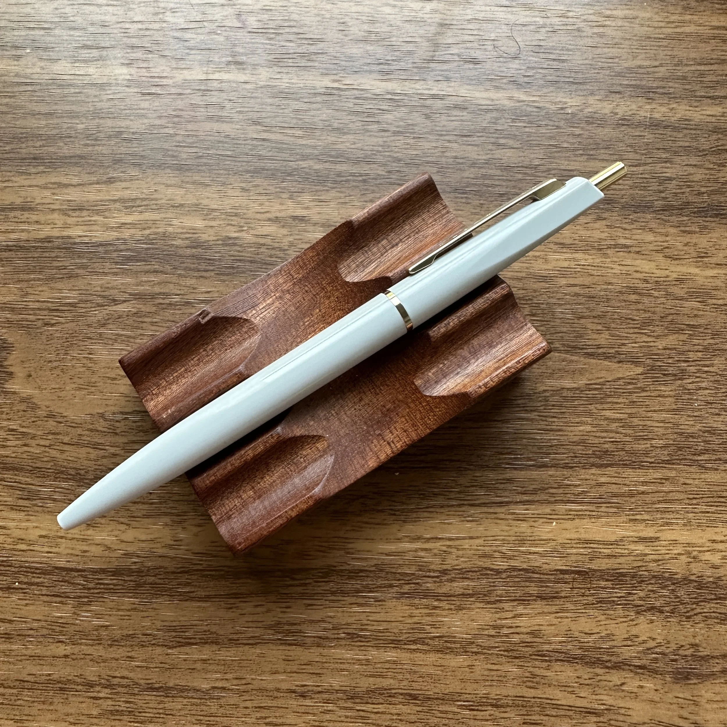 Anterique Pearl Grey Ballpoint