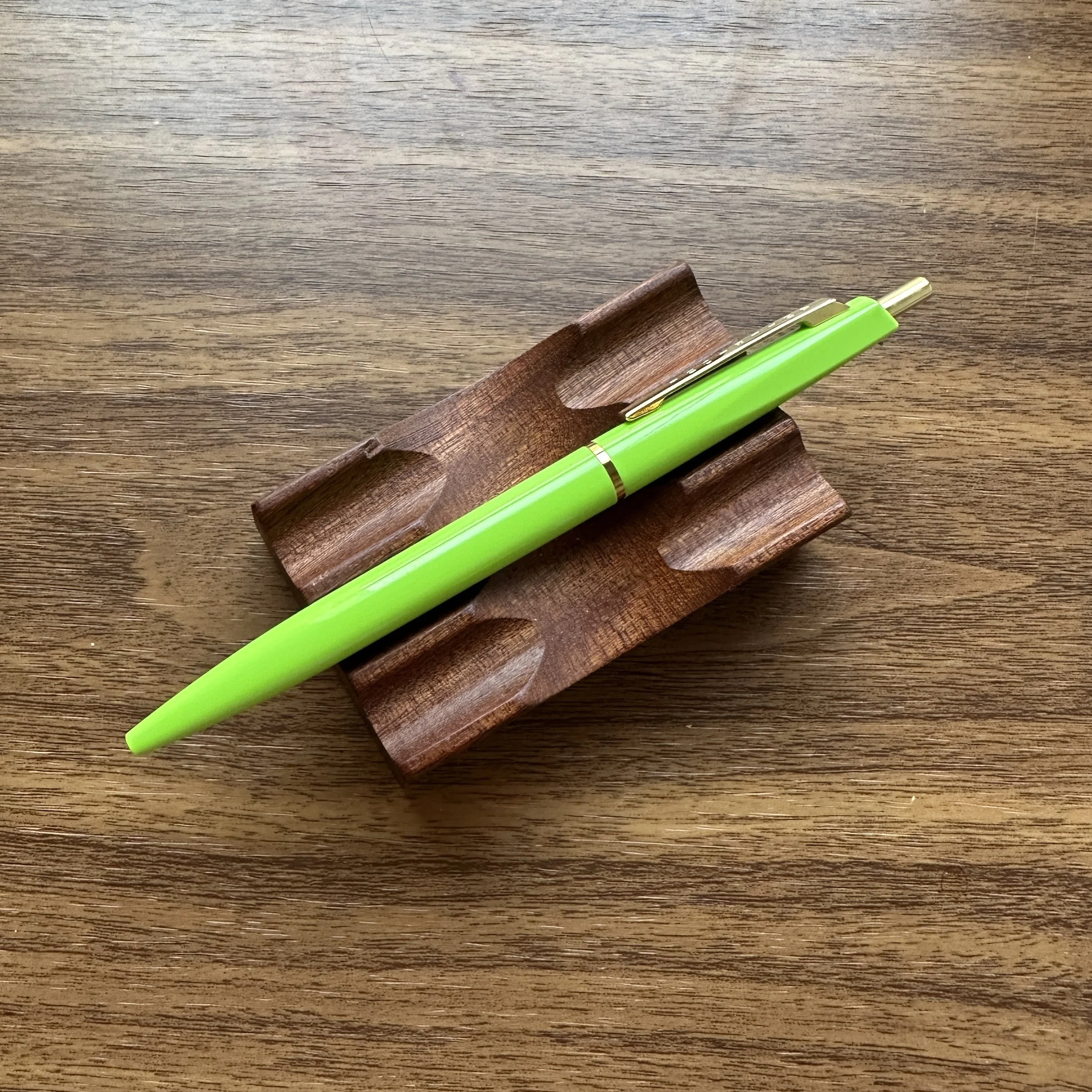 Anterique Lime Green Ballpoint