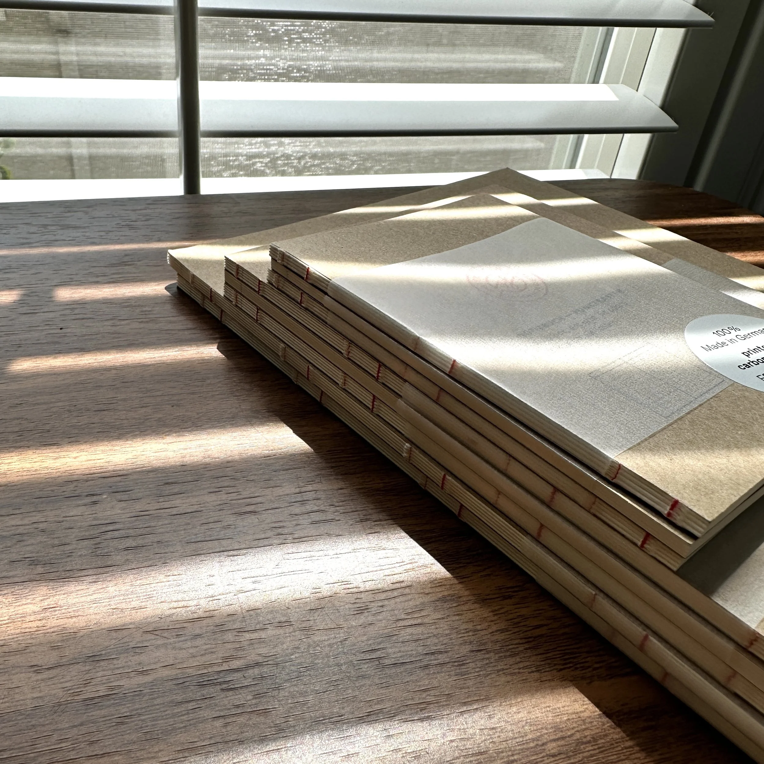 Roterfaden Notebook Spine Red Thread