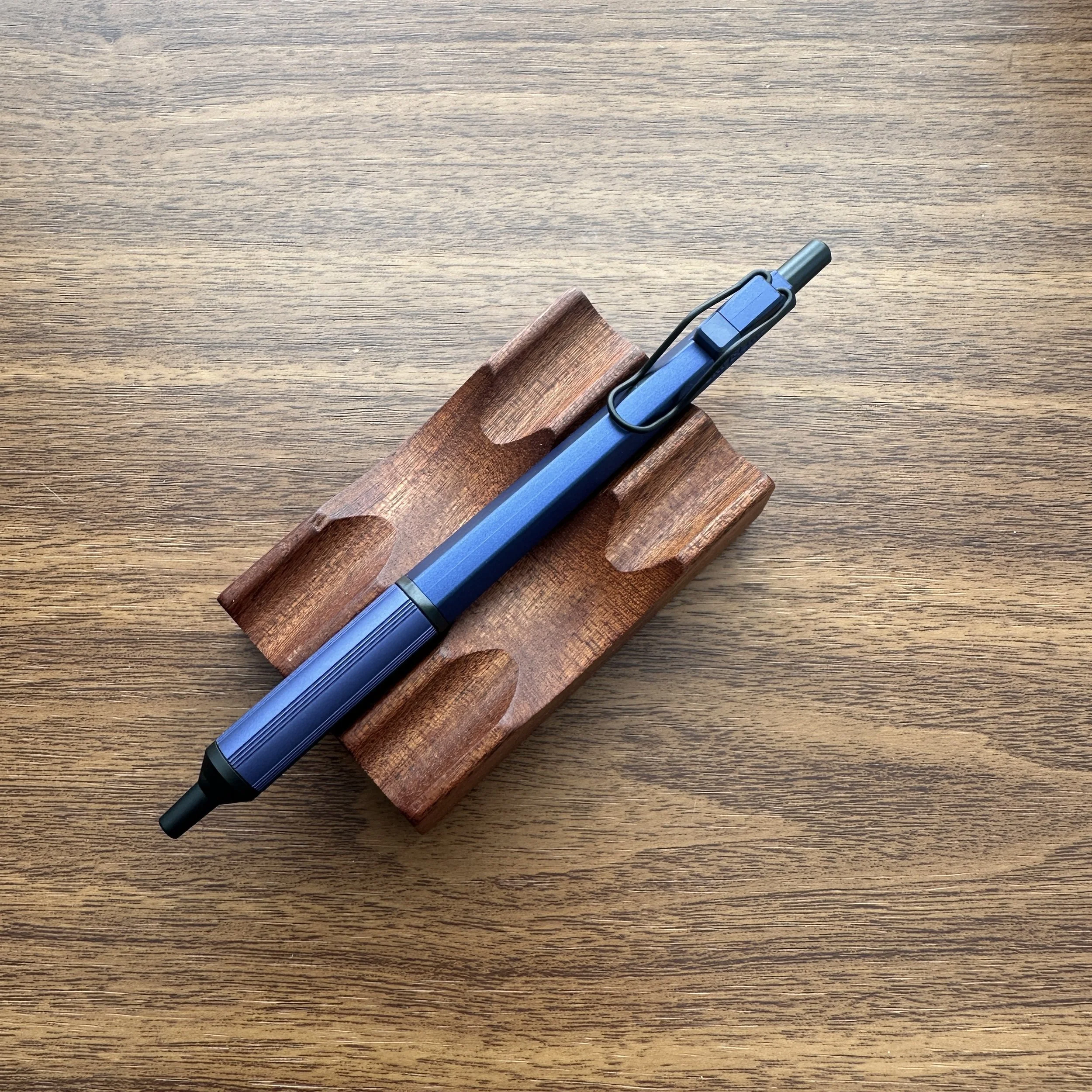 Uni Jetstream Edge .28mm (Navy)