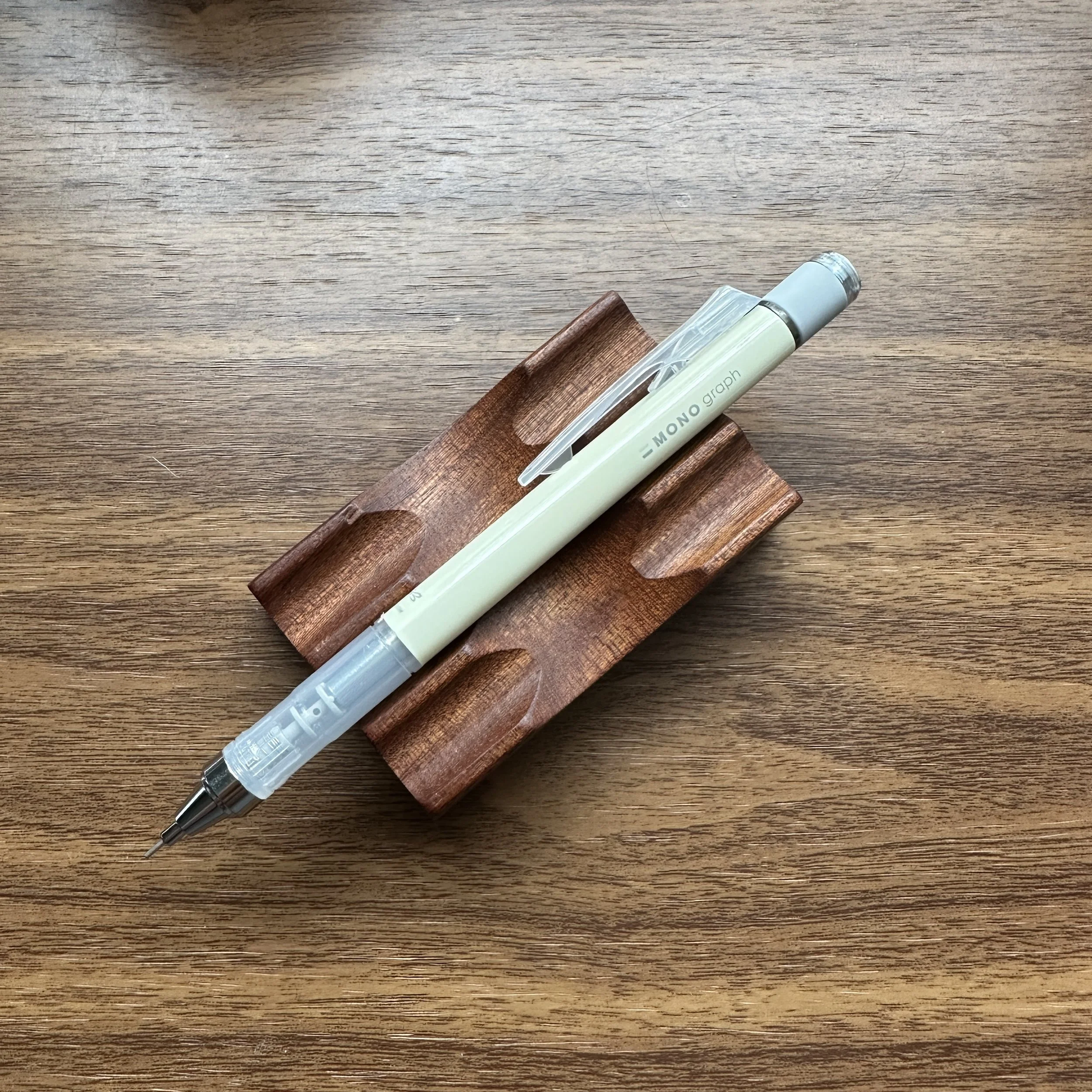 Tombow Mono Graph Pastel Cream