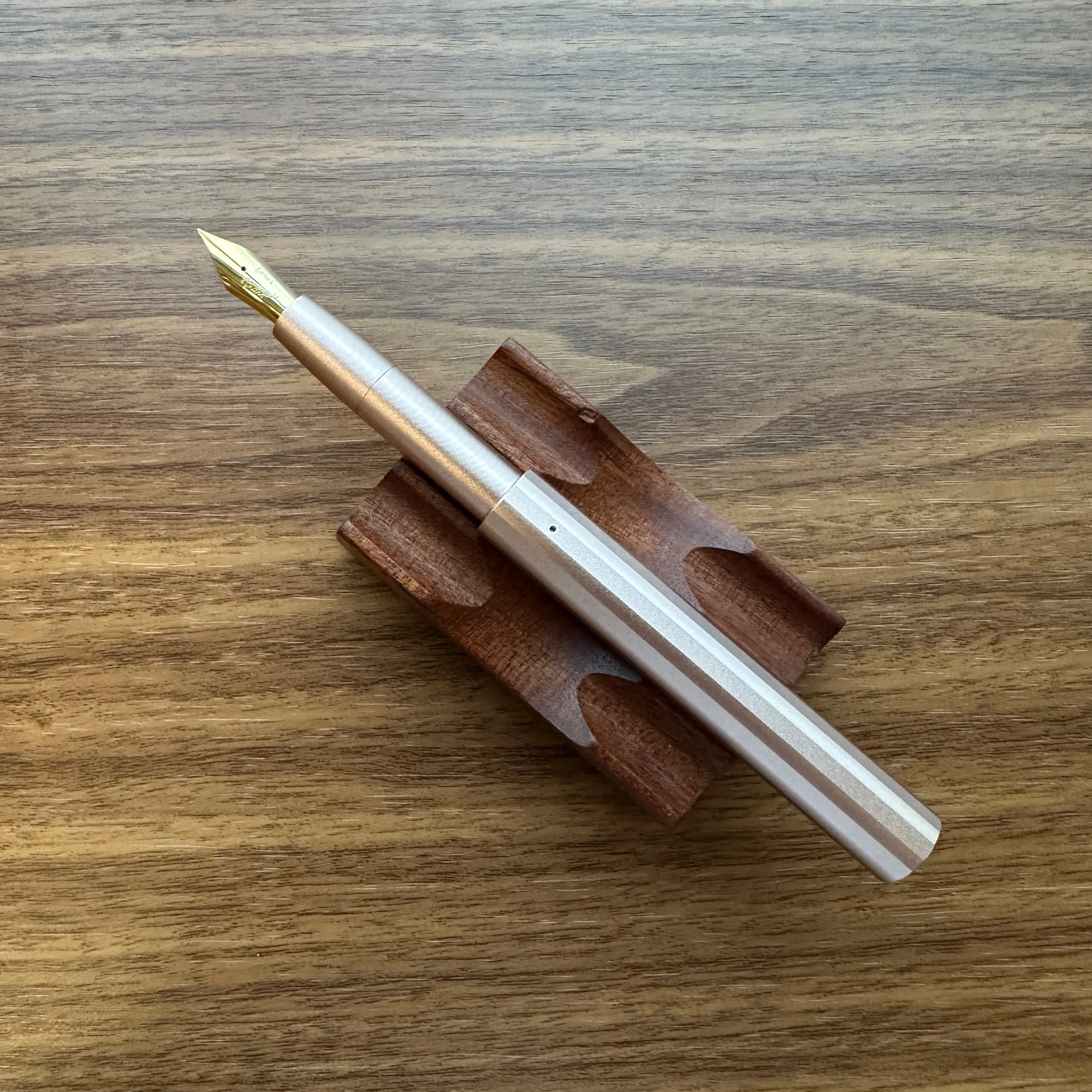 Tom's Studio Pocket Fountain Pen (Blush Open)